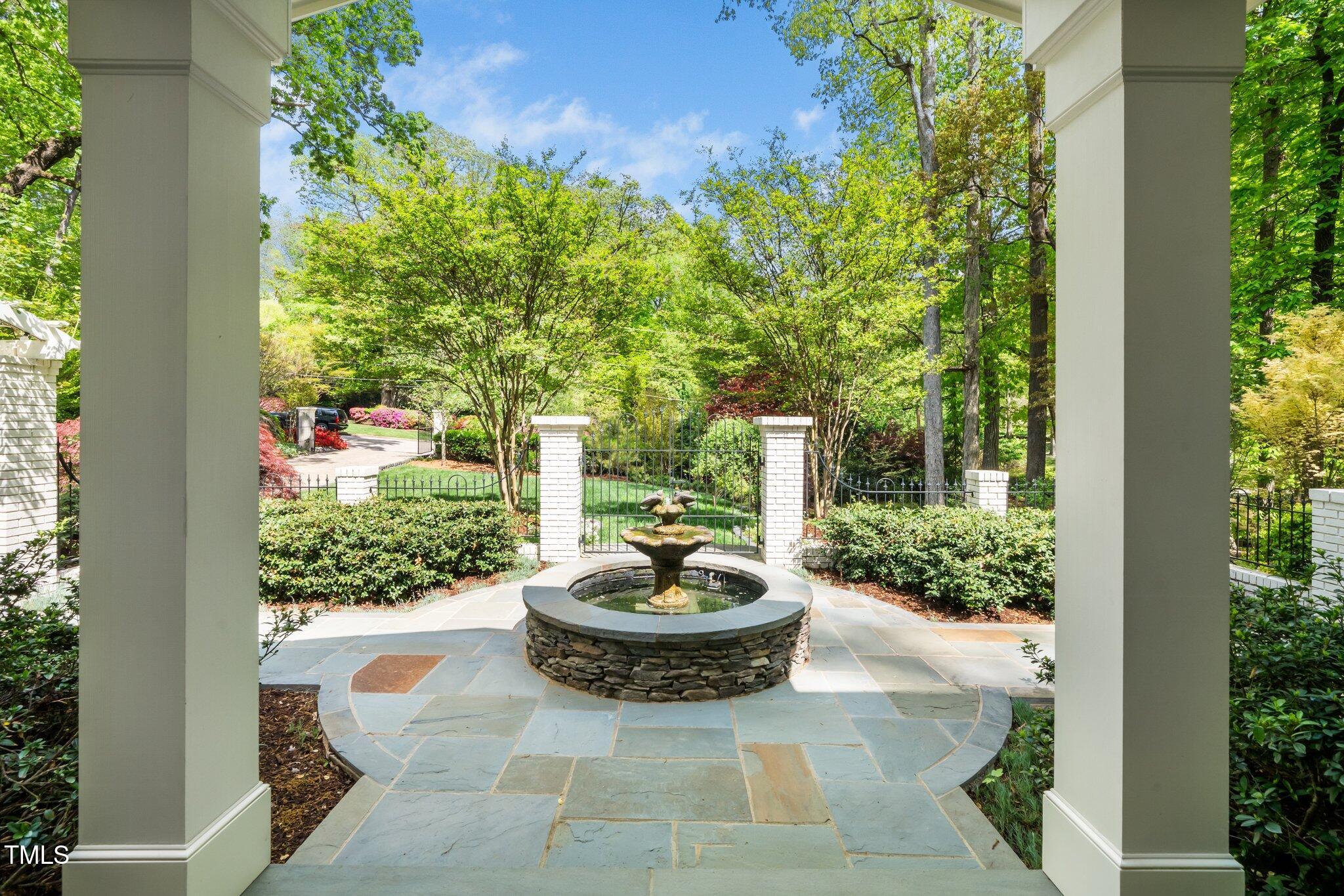 2105 White Oak Road