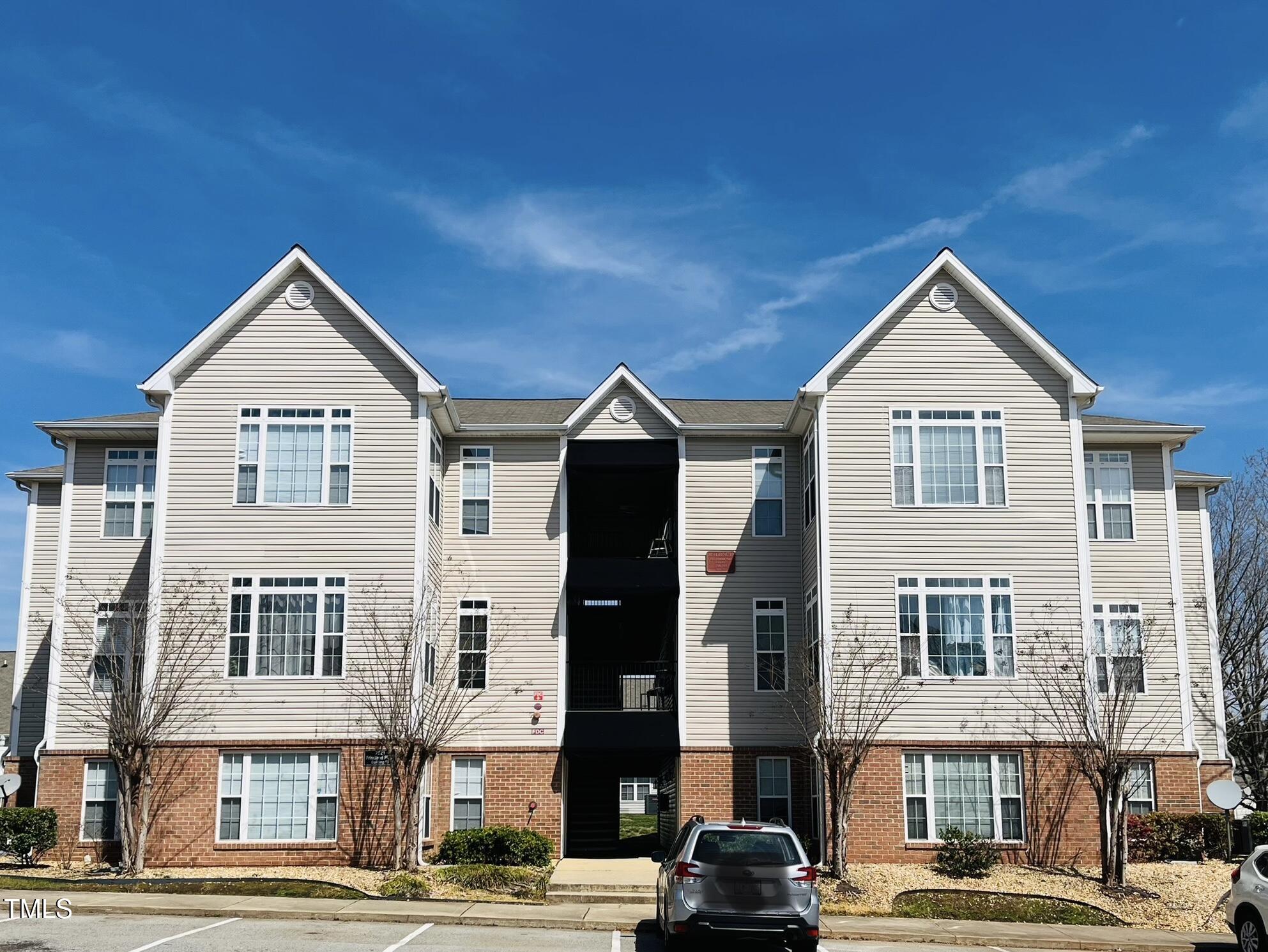 2521 Friedland Place 201