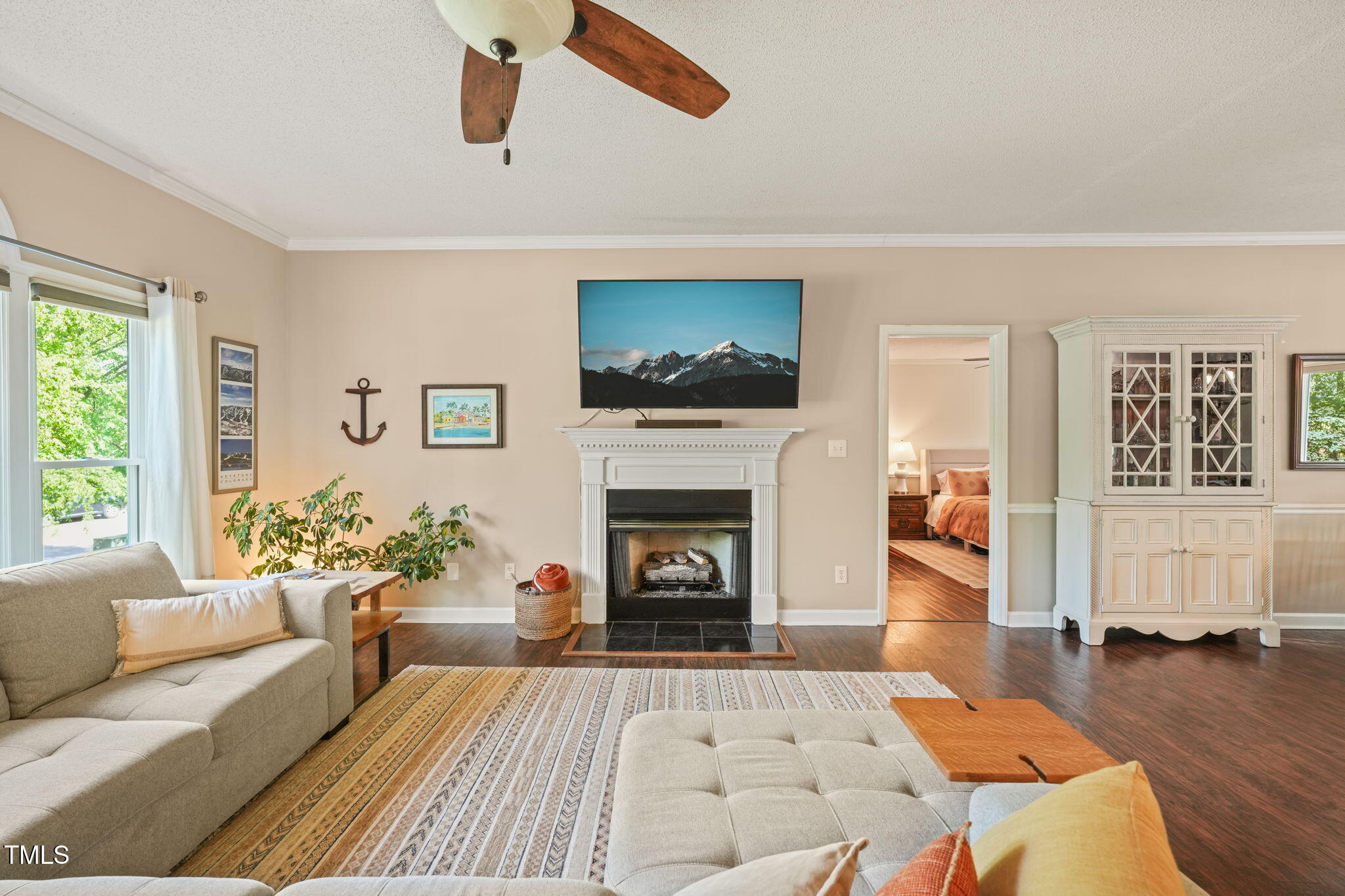6324 Daybreak Drive