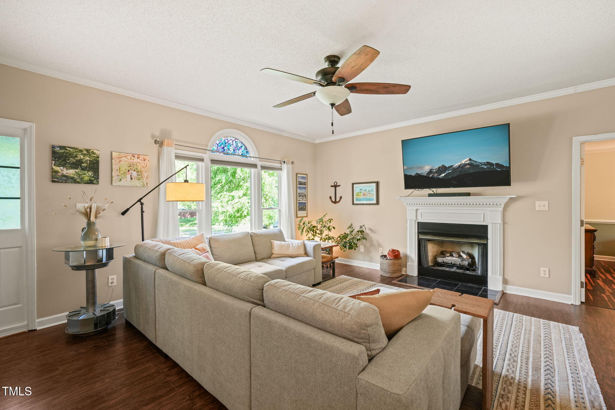6324 Daybreak Drive
