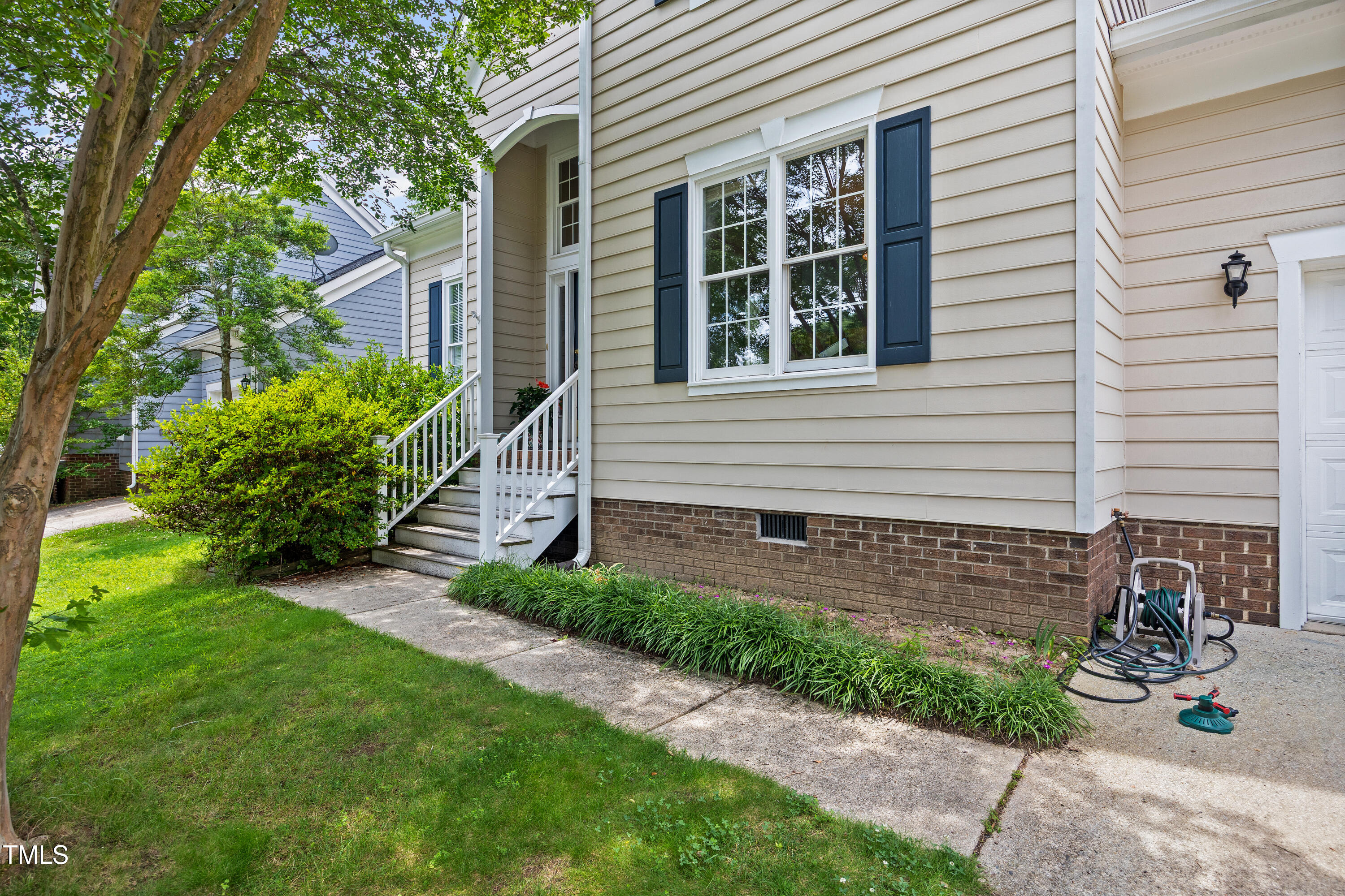 304 Gold Point Drive