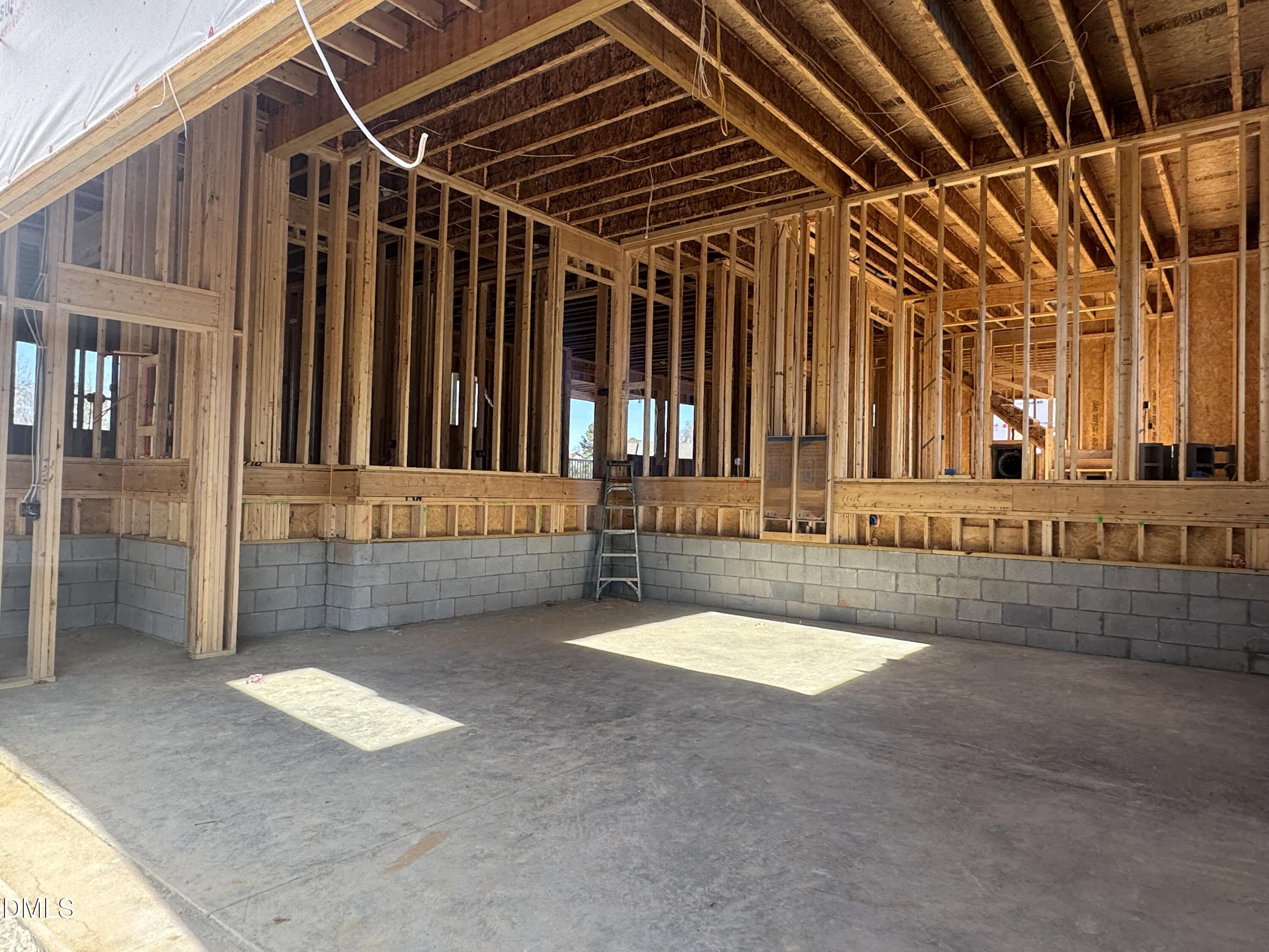 1024 Azalea Garden Circle