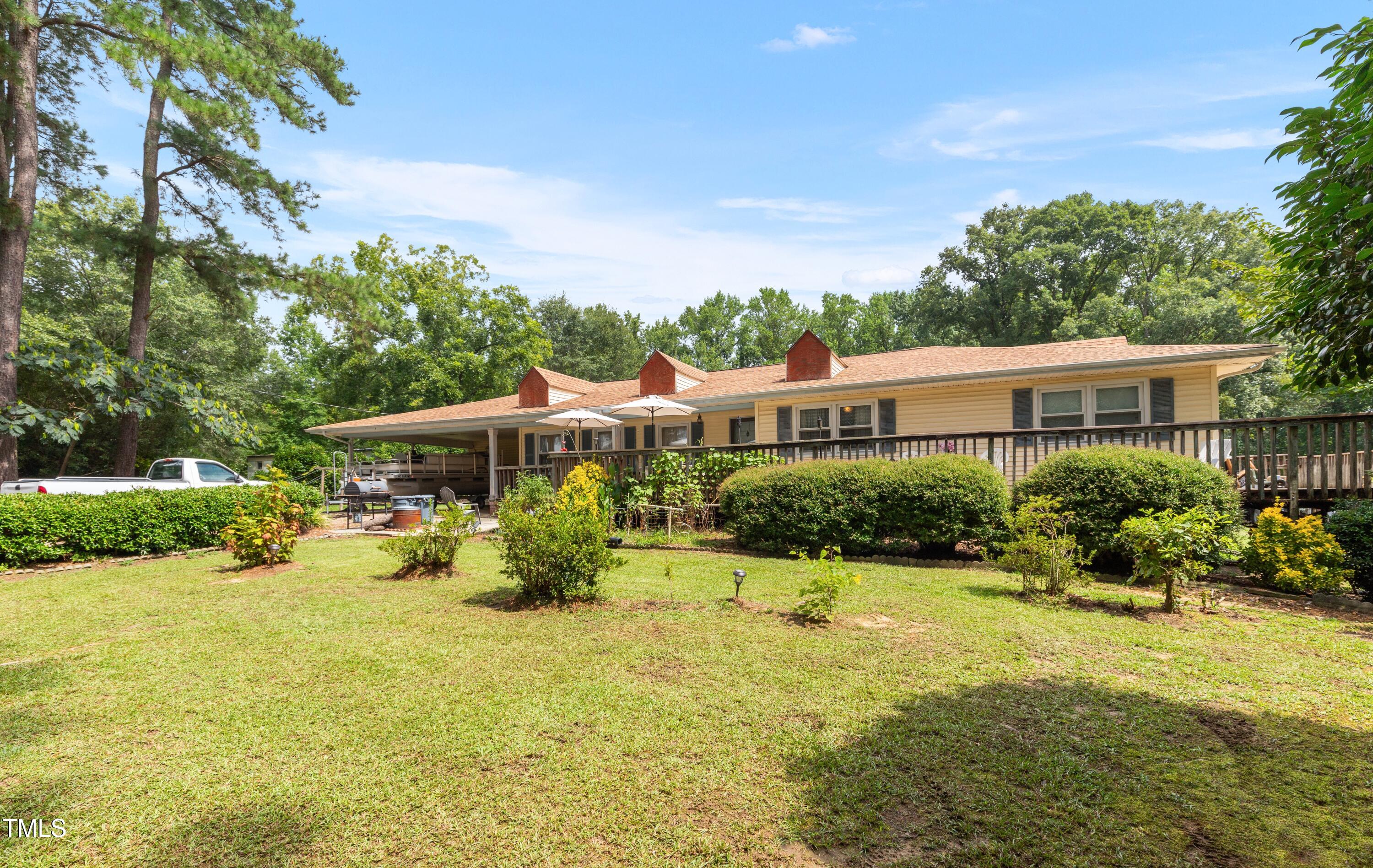 429 Butts Road
