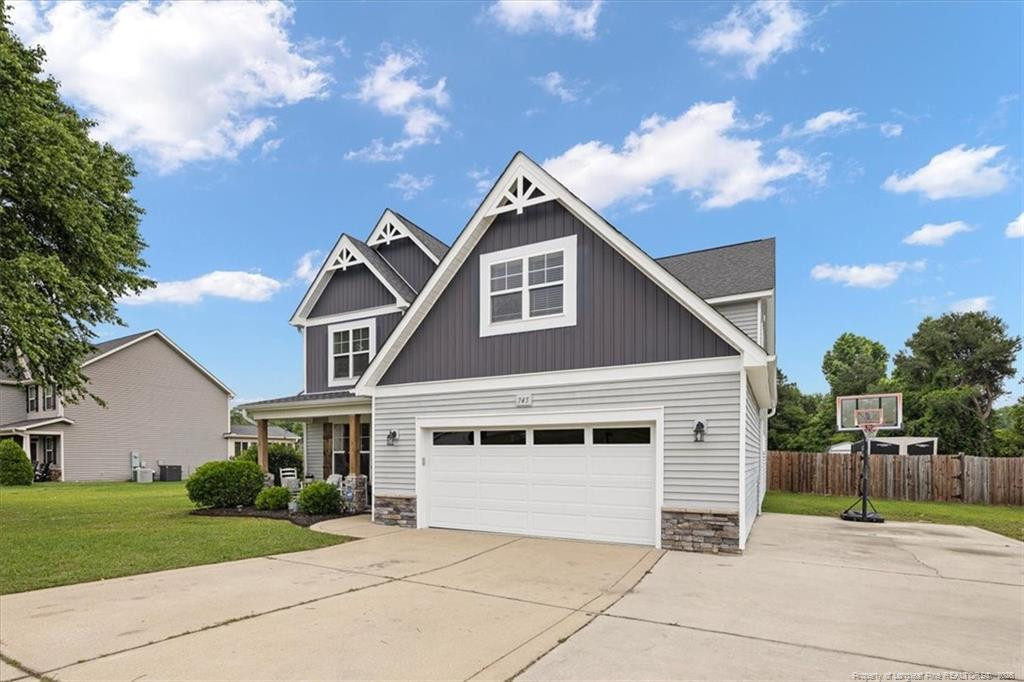 745 Pecan Grove Loop