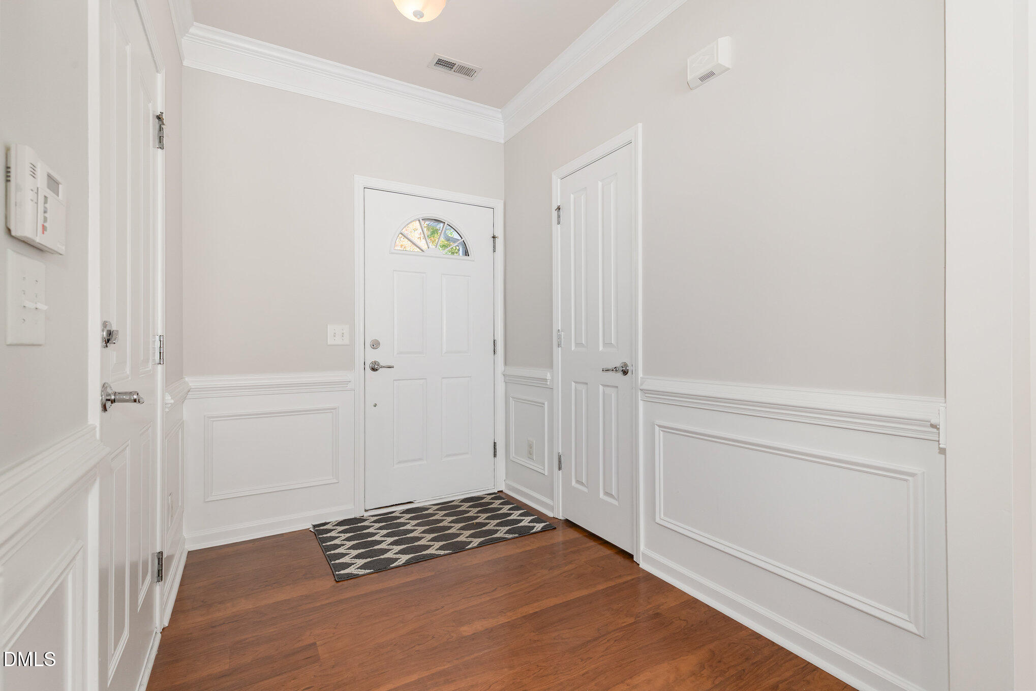 8325 Pilots View Drive