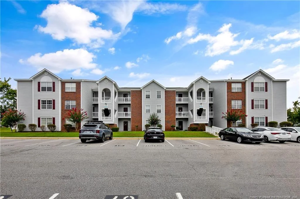 224 Waterdown Drive Unit 11