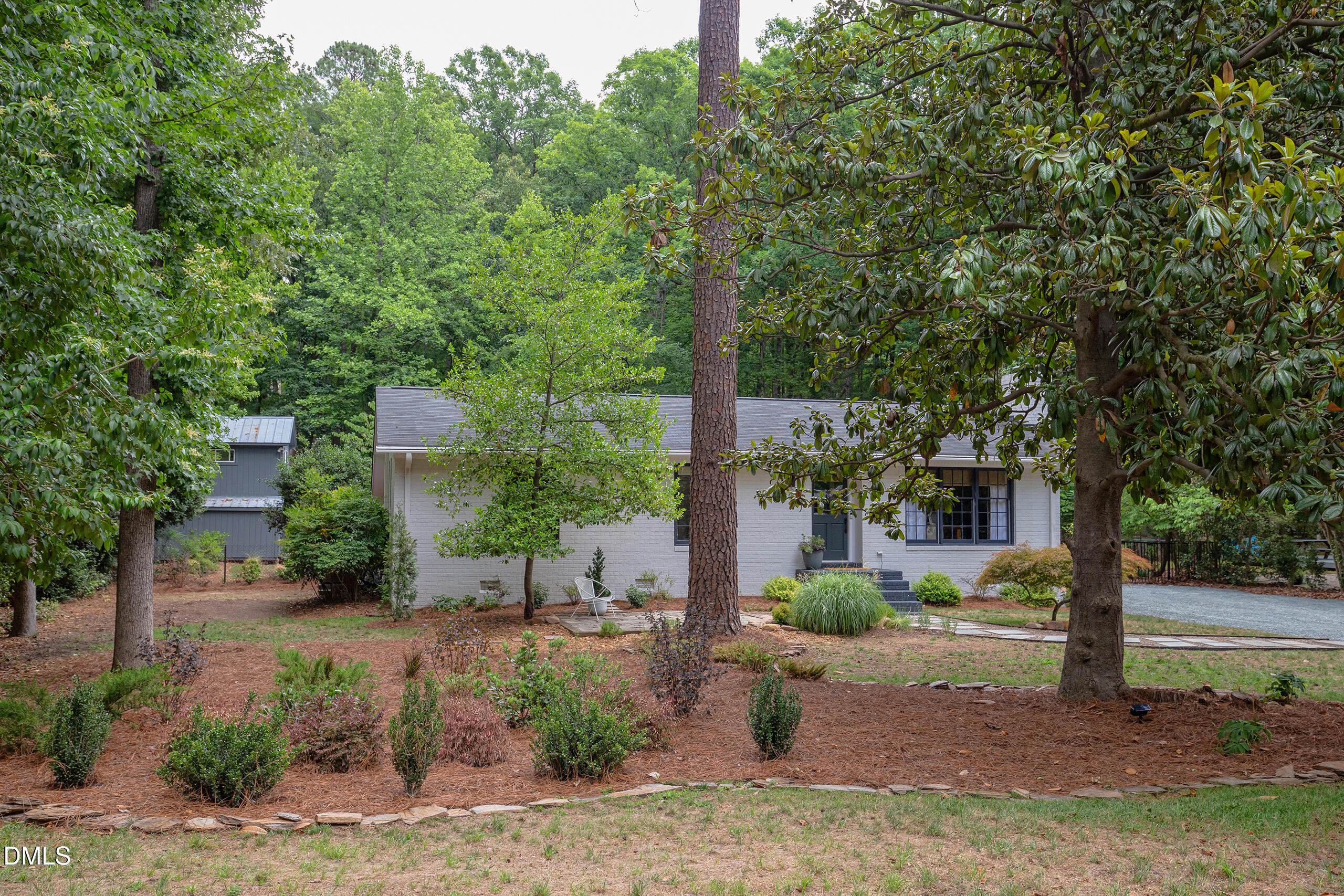 809 Tinkerbell Road