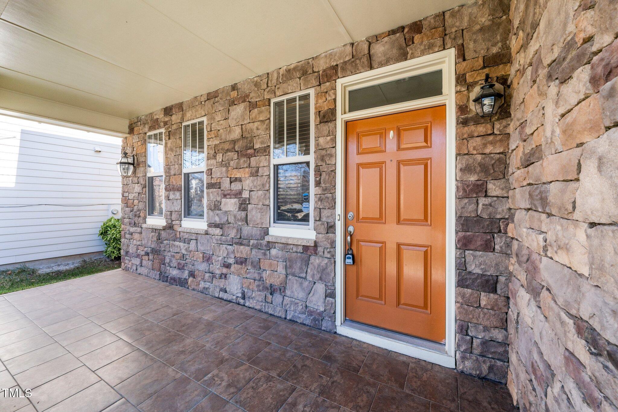 532 Front Ridge Drive