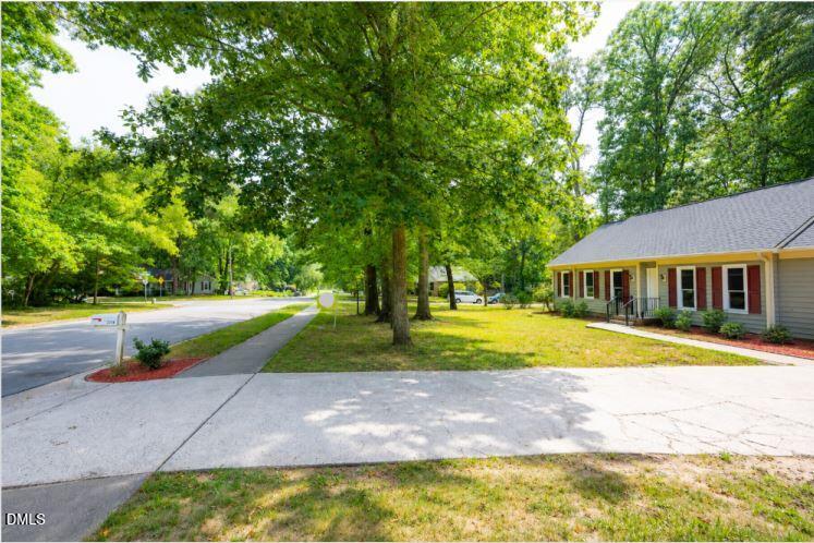 1216 Haddington Drive