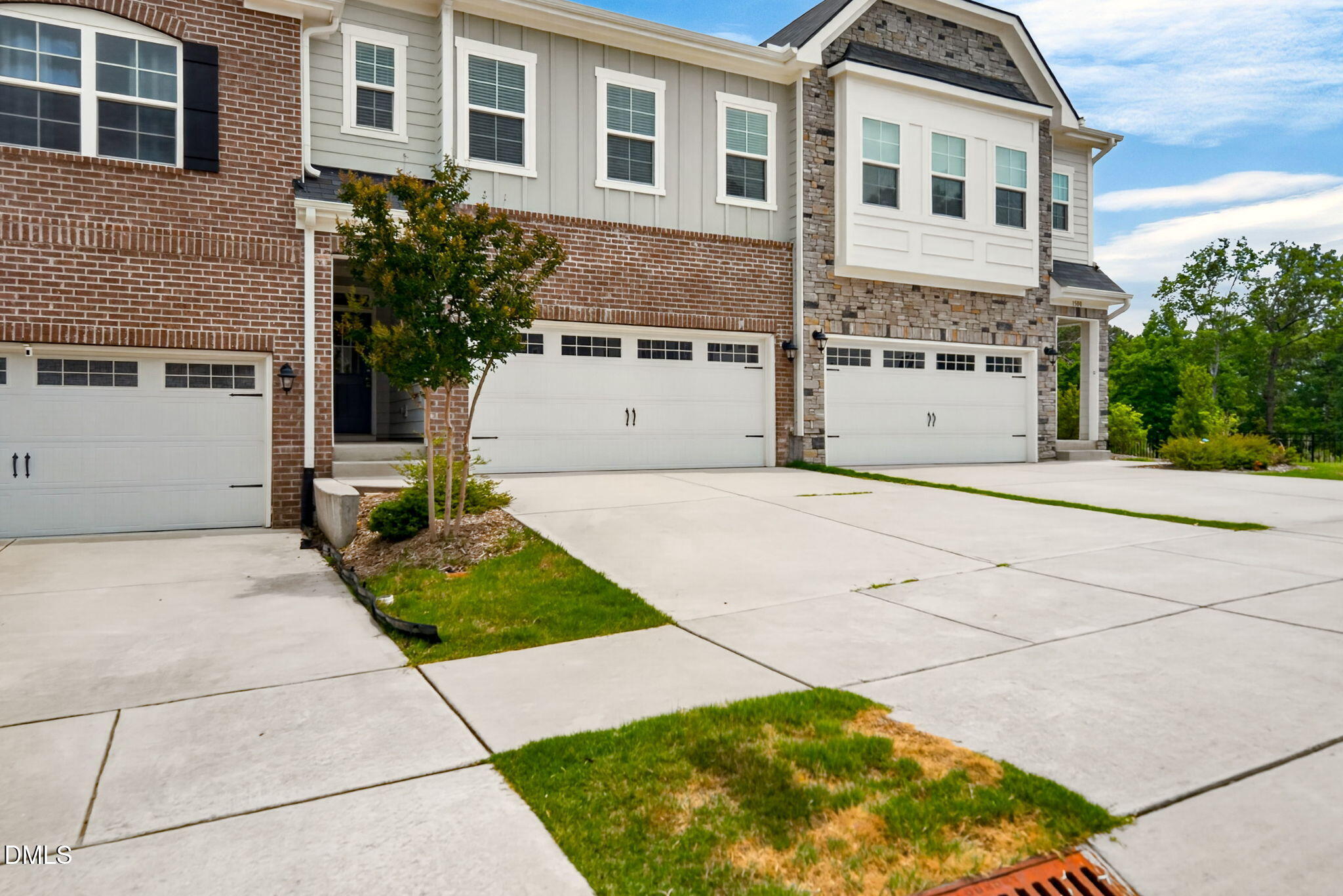 1504 Fairbury Lane