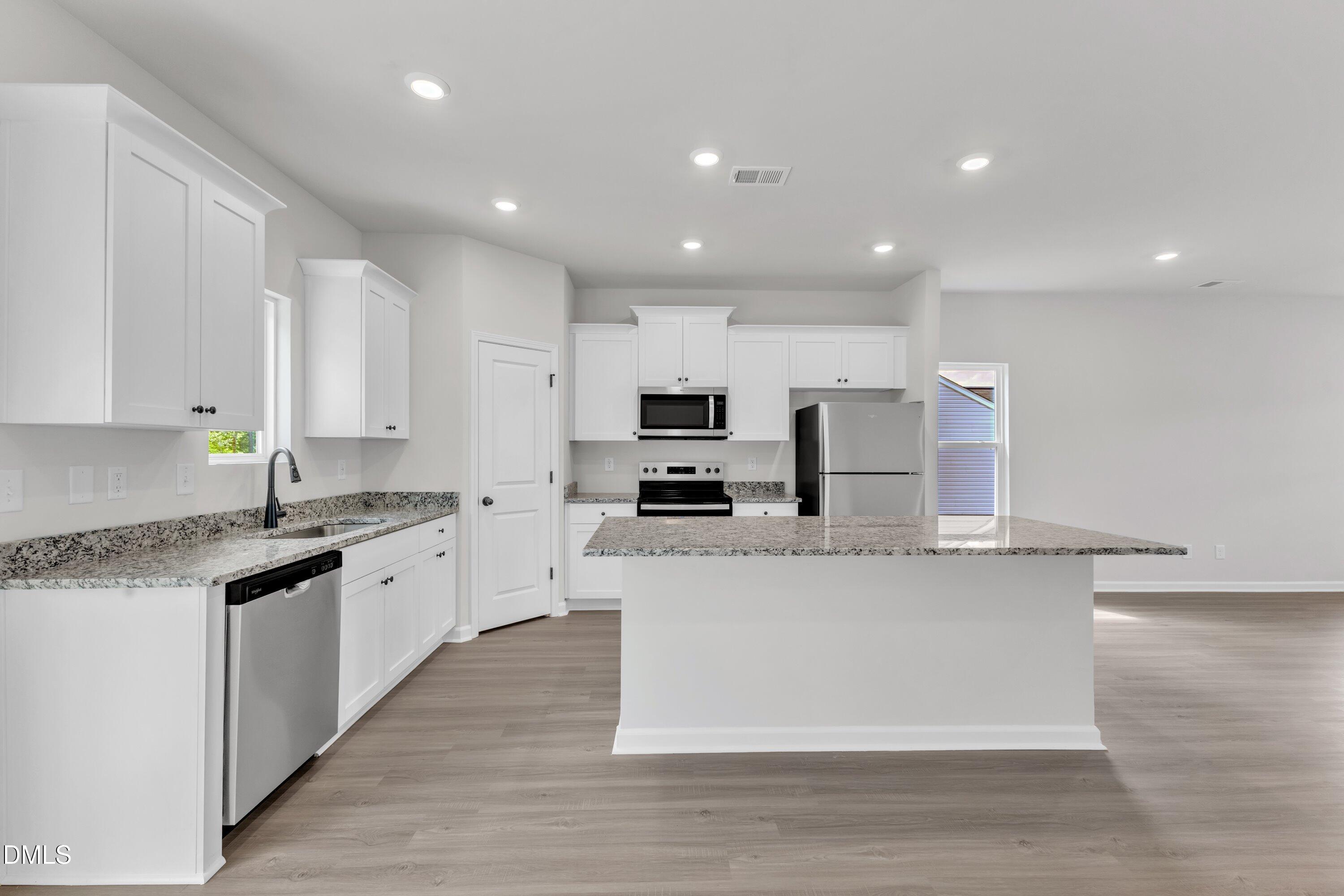 1017 Rhino Bend