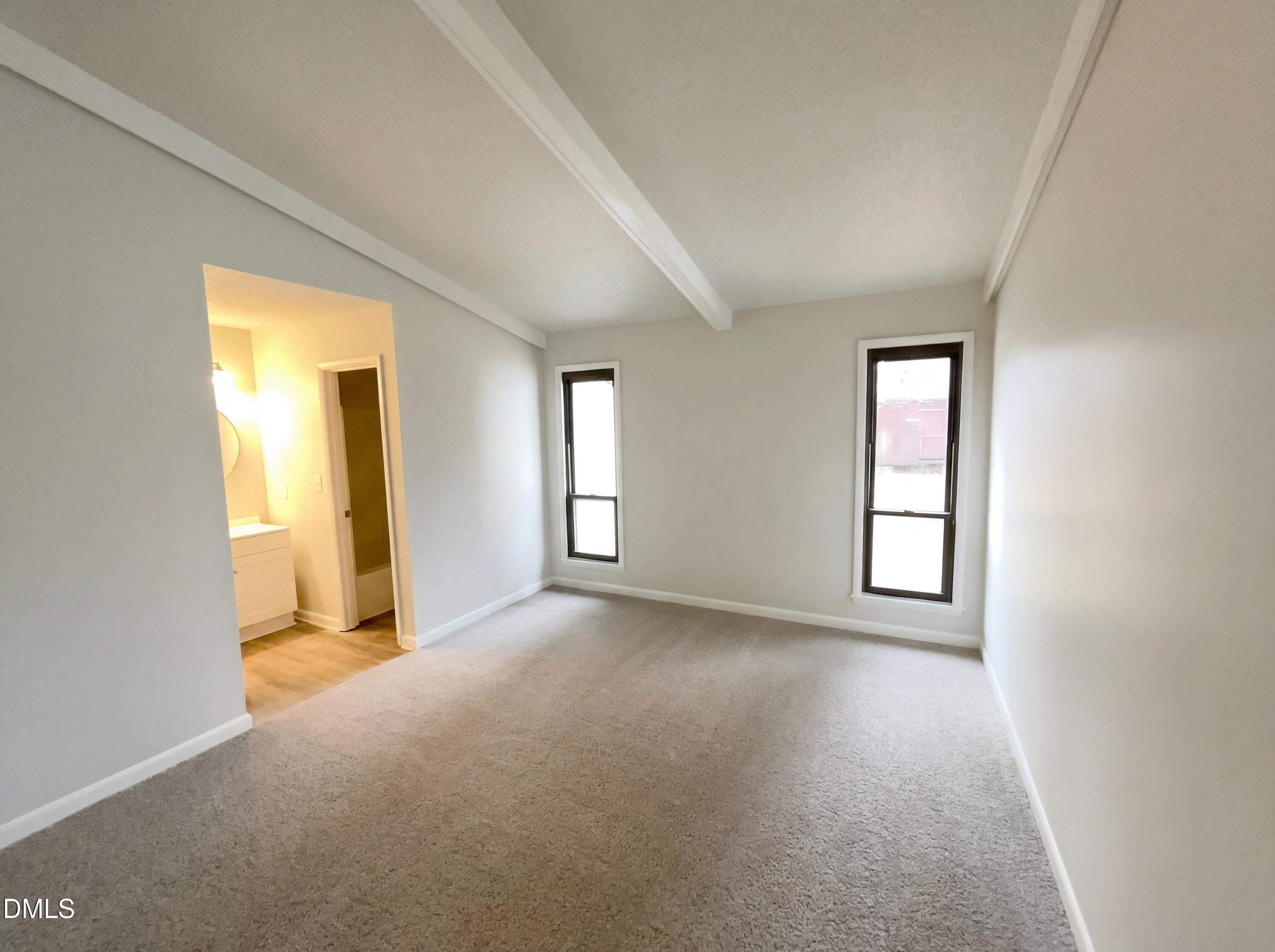 805 Wedgewood Avenue