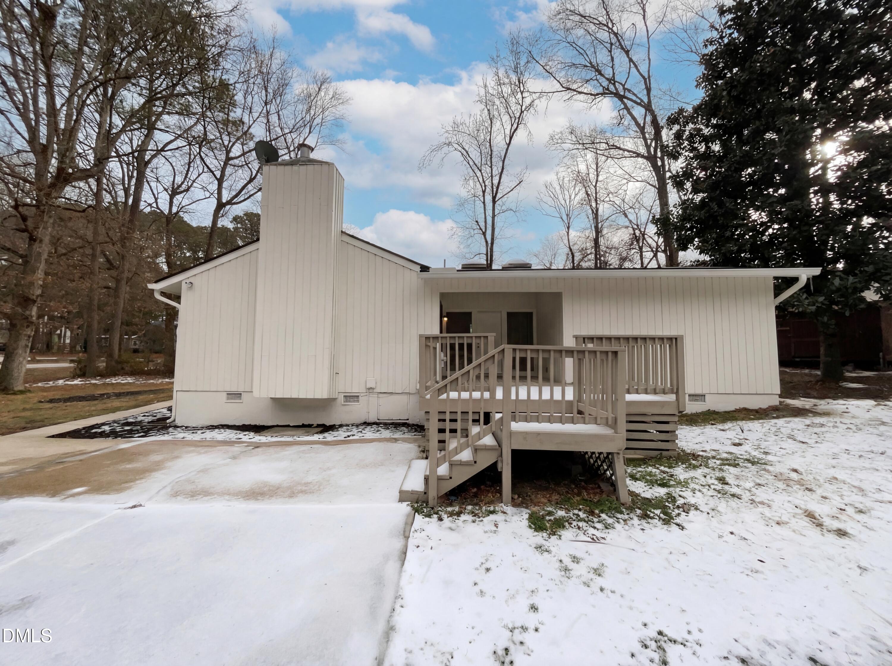 805 Wedgewood Avenue