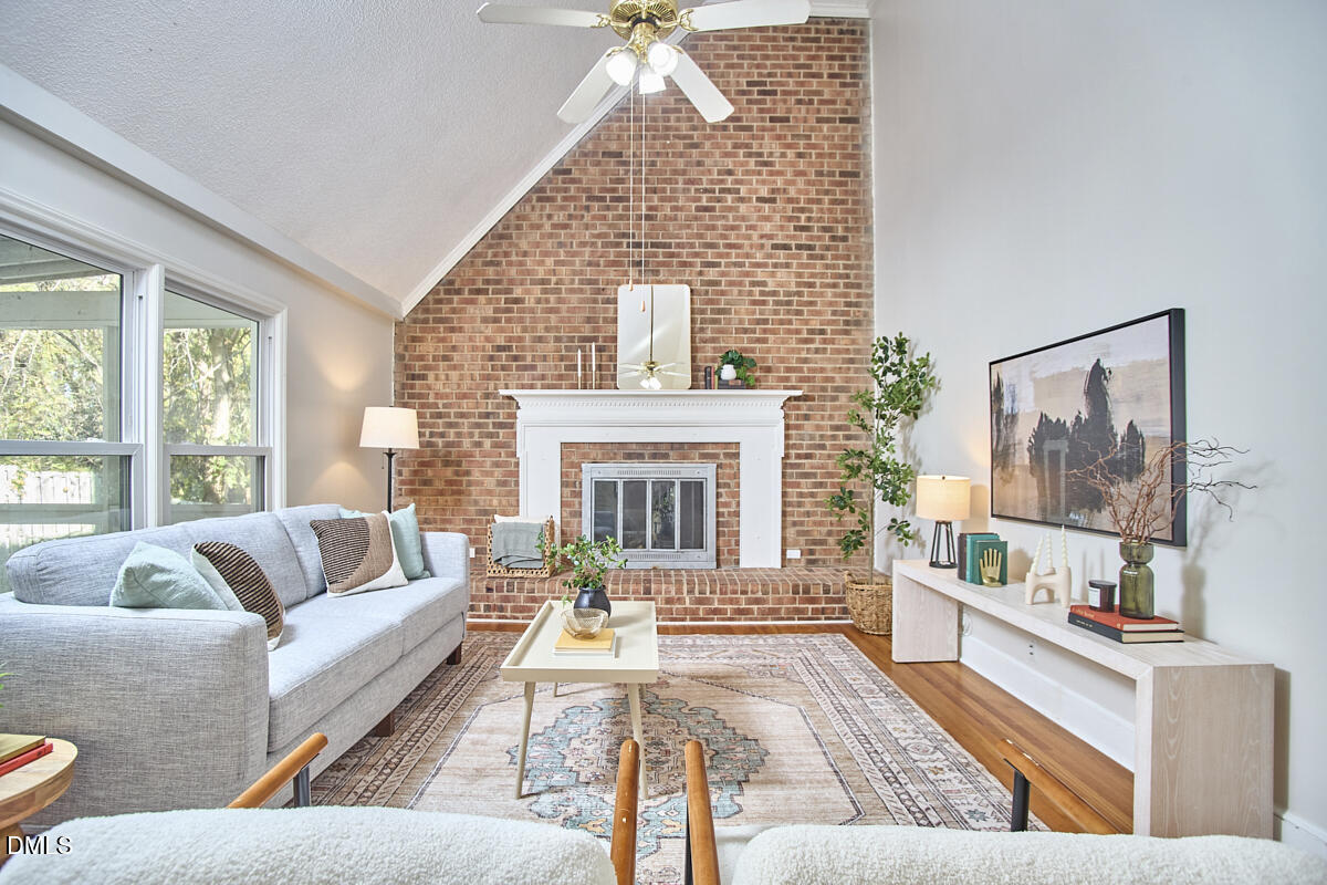 1918 Peppertree Street