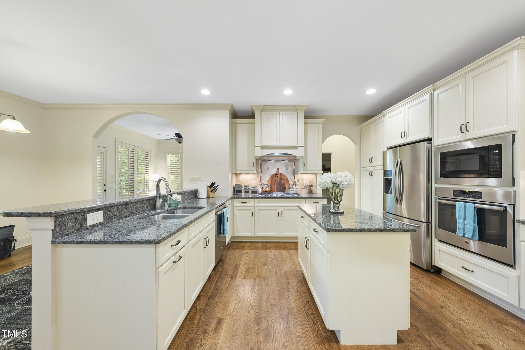 1211 New Grissom Way