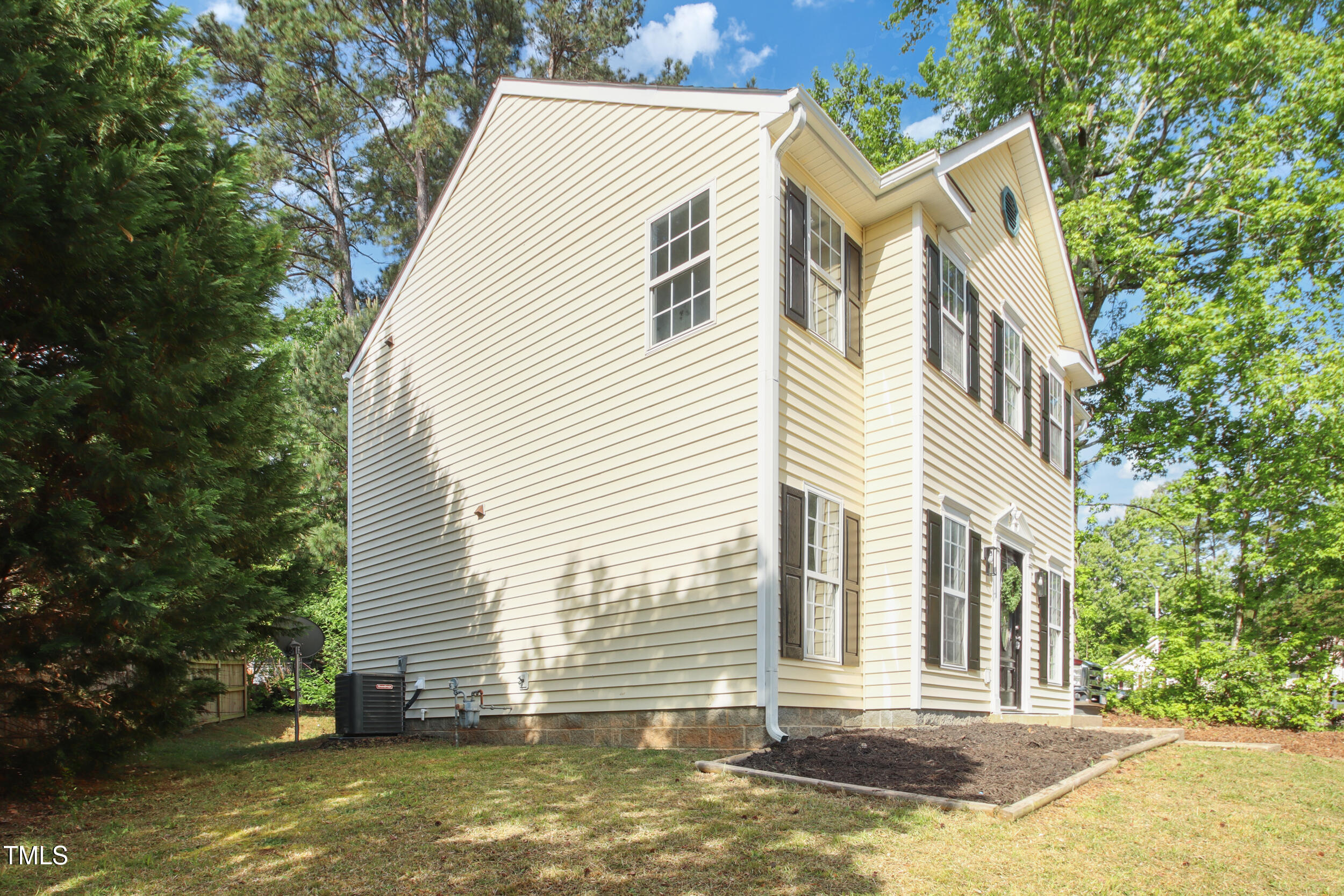 1832 Elkpark Drive