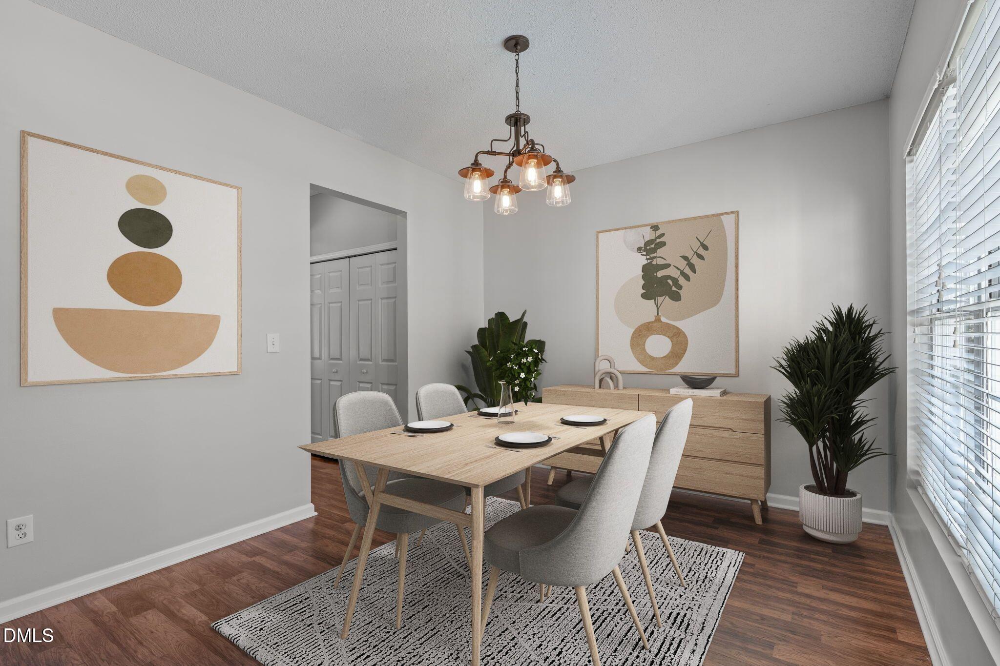 208 N Weststone Boulevard