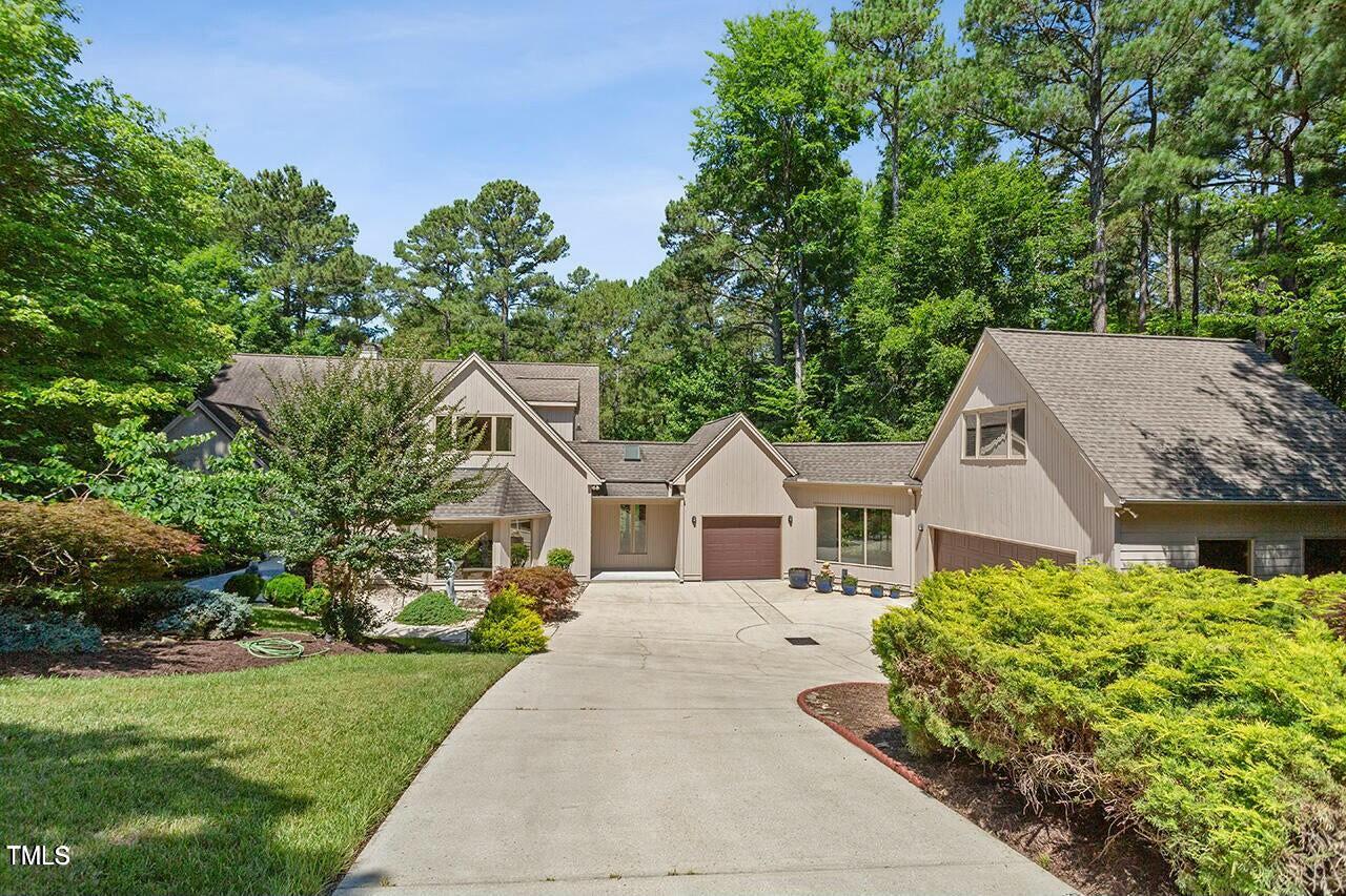 12117 Cliffside Circle