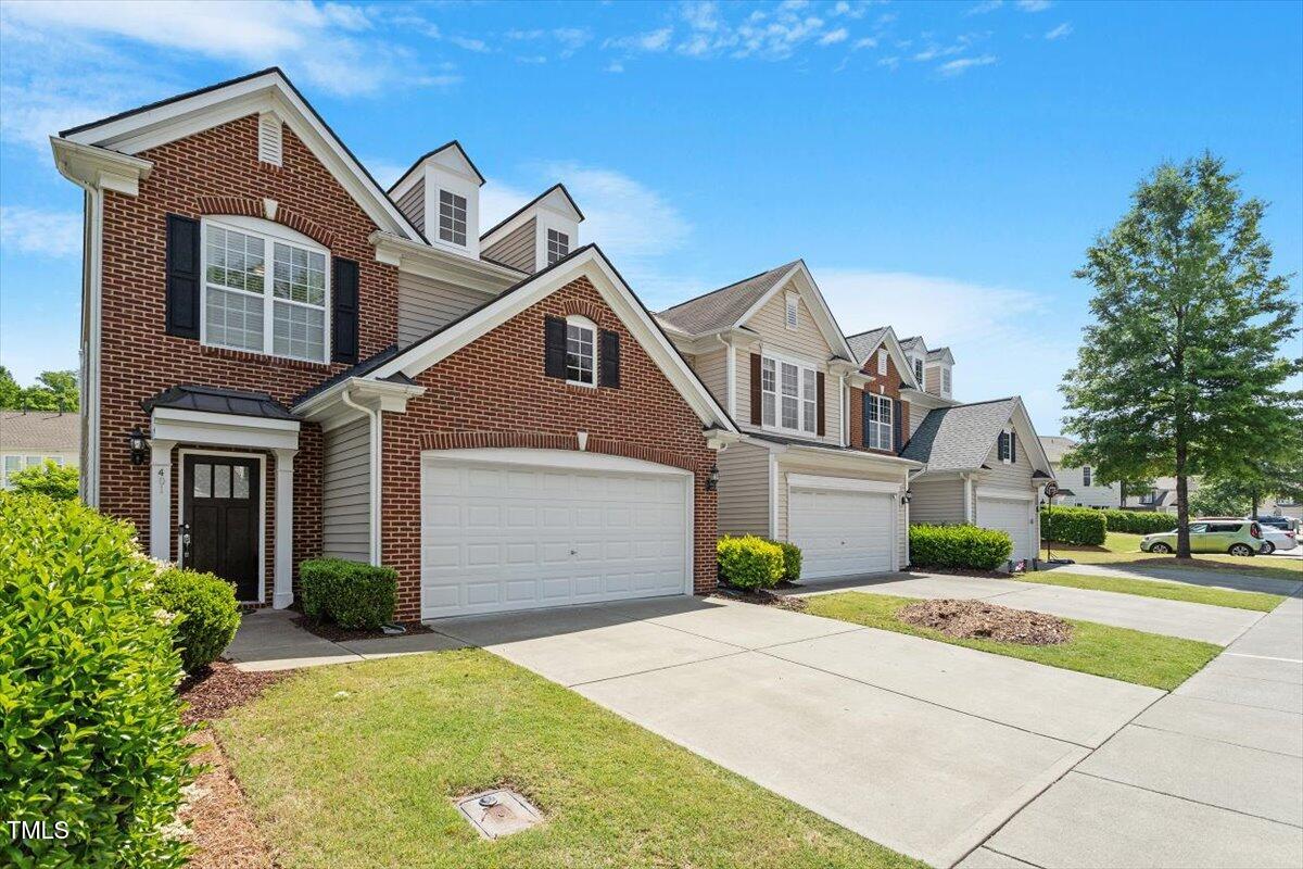 401 Dyersville Drive