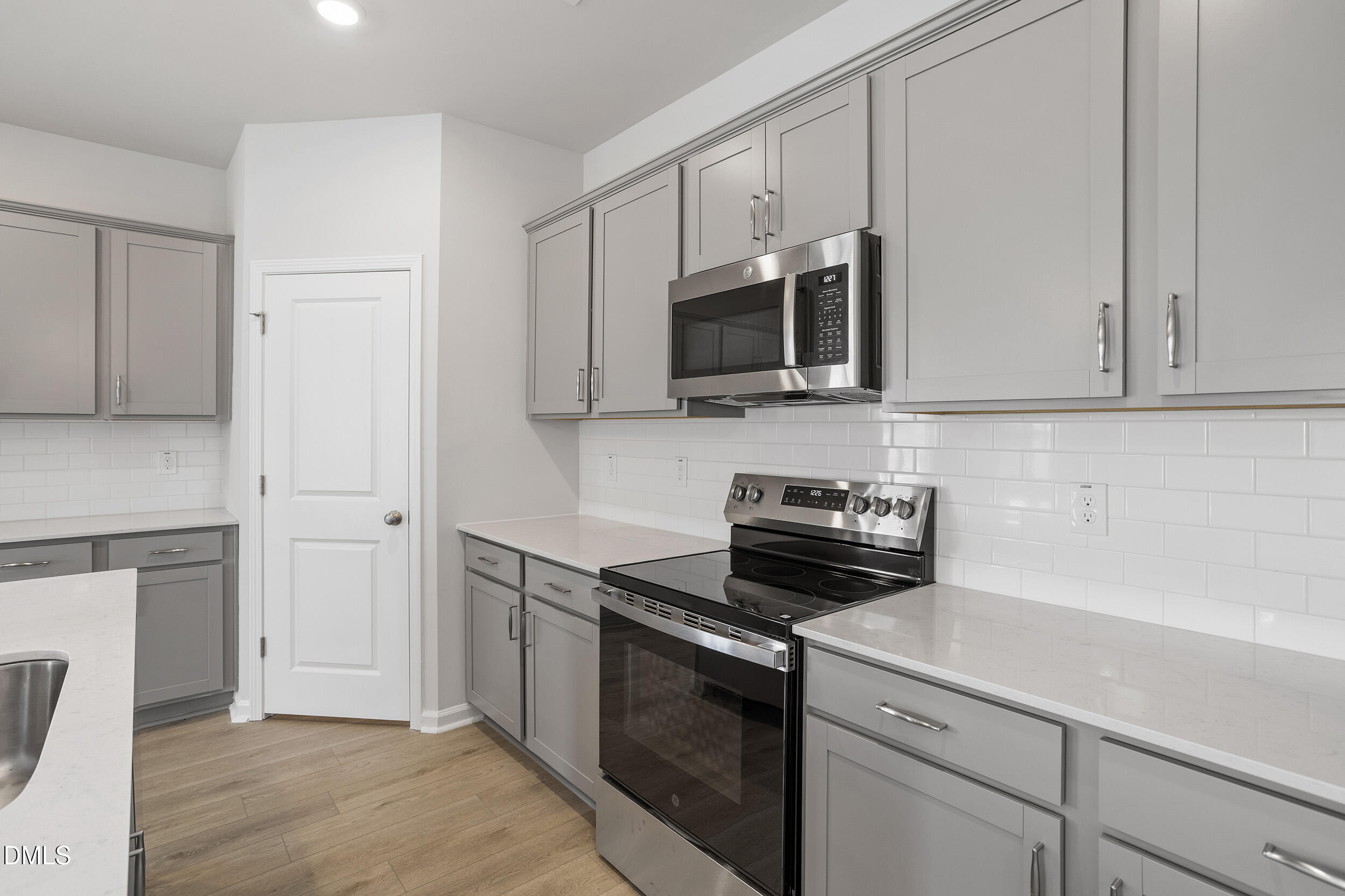 24 Osgood St. Street Lot 14