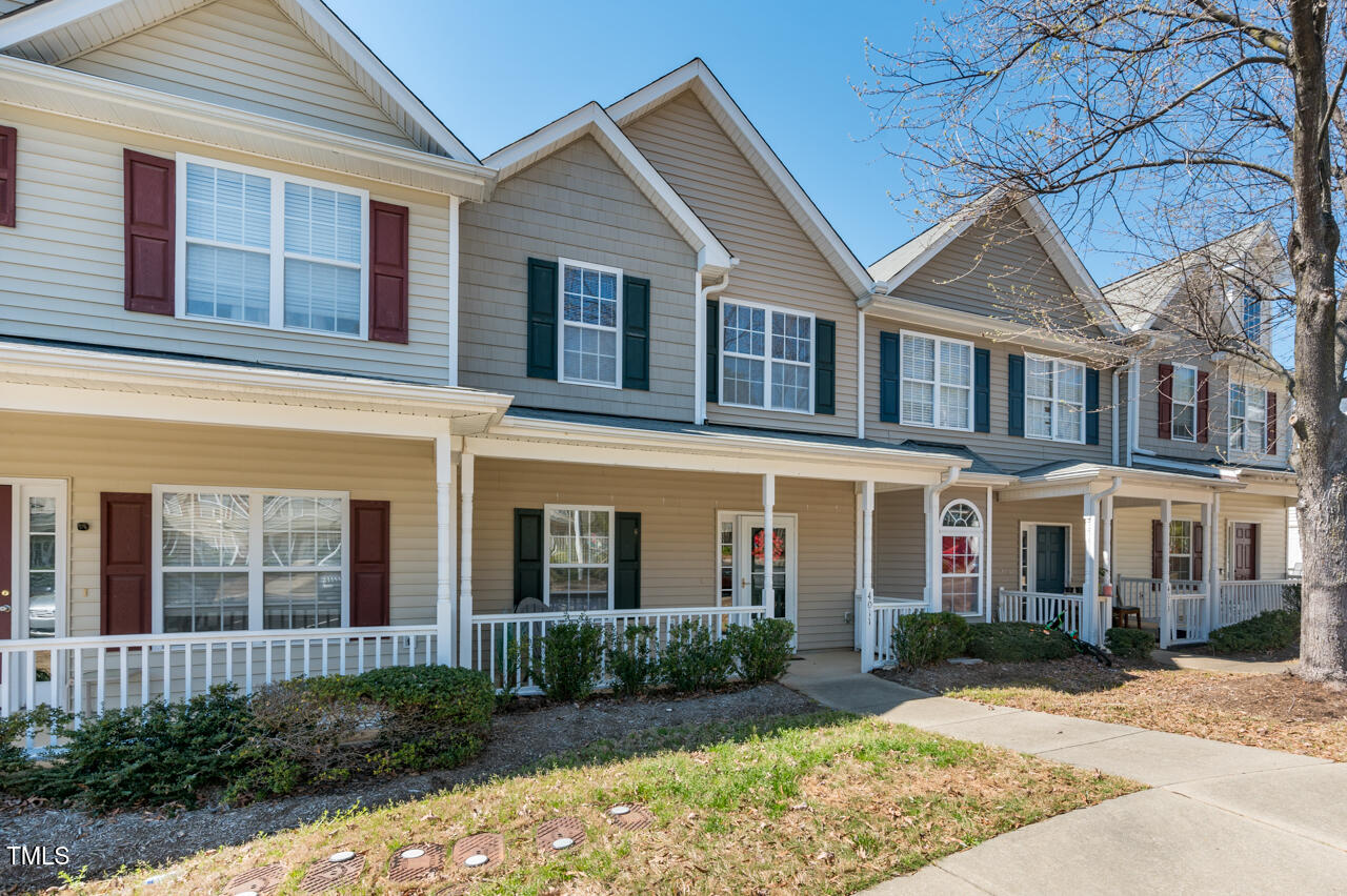 4011 Volkswalk Place