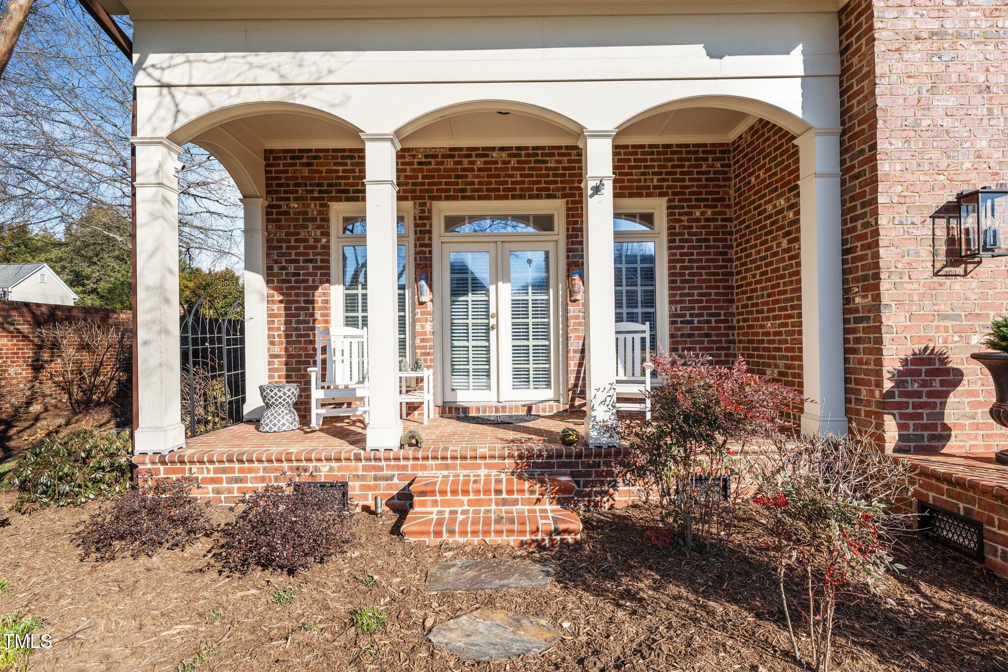 2035 Stuart Court