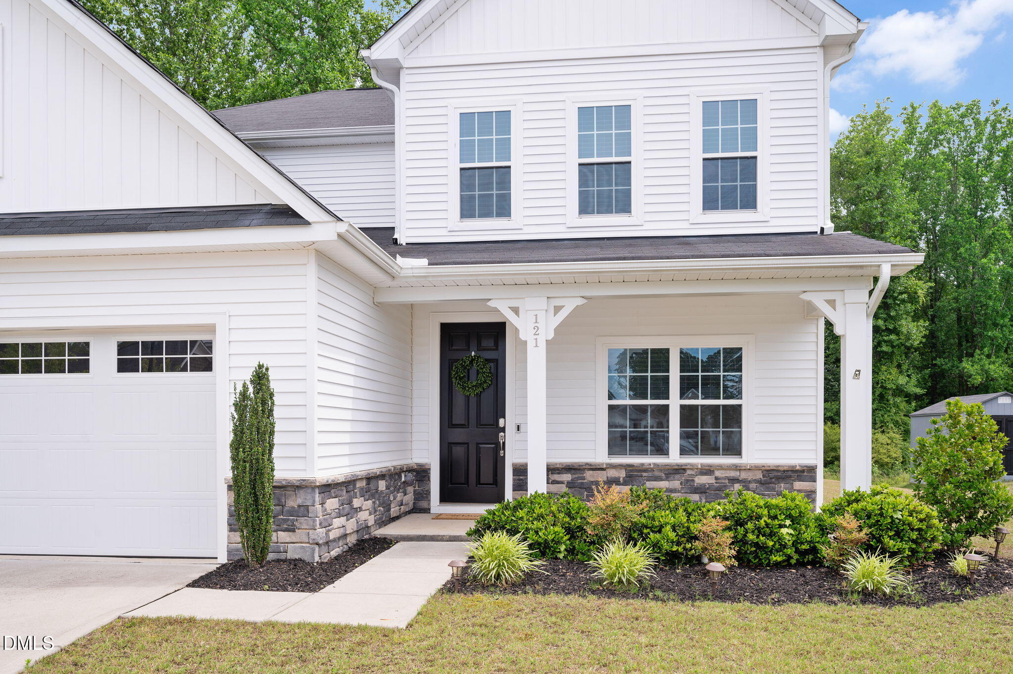121 Barnwell Loop