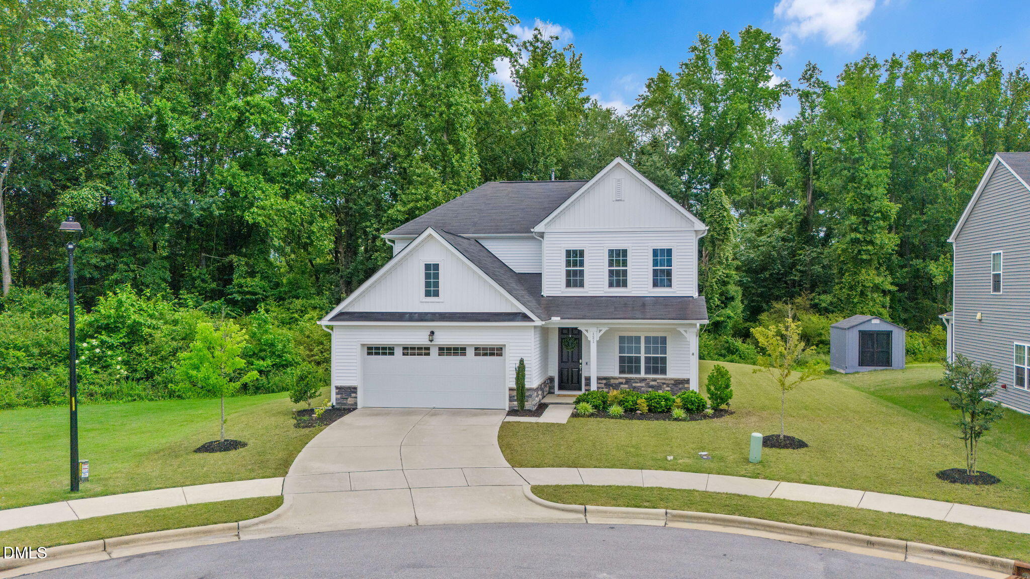121 Barnwell Loop