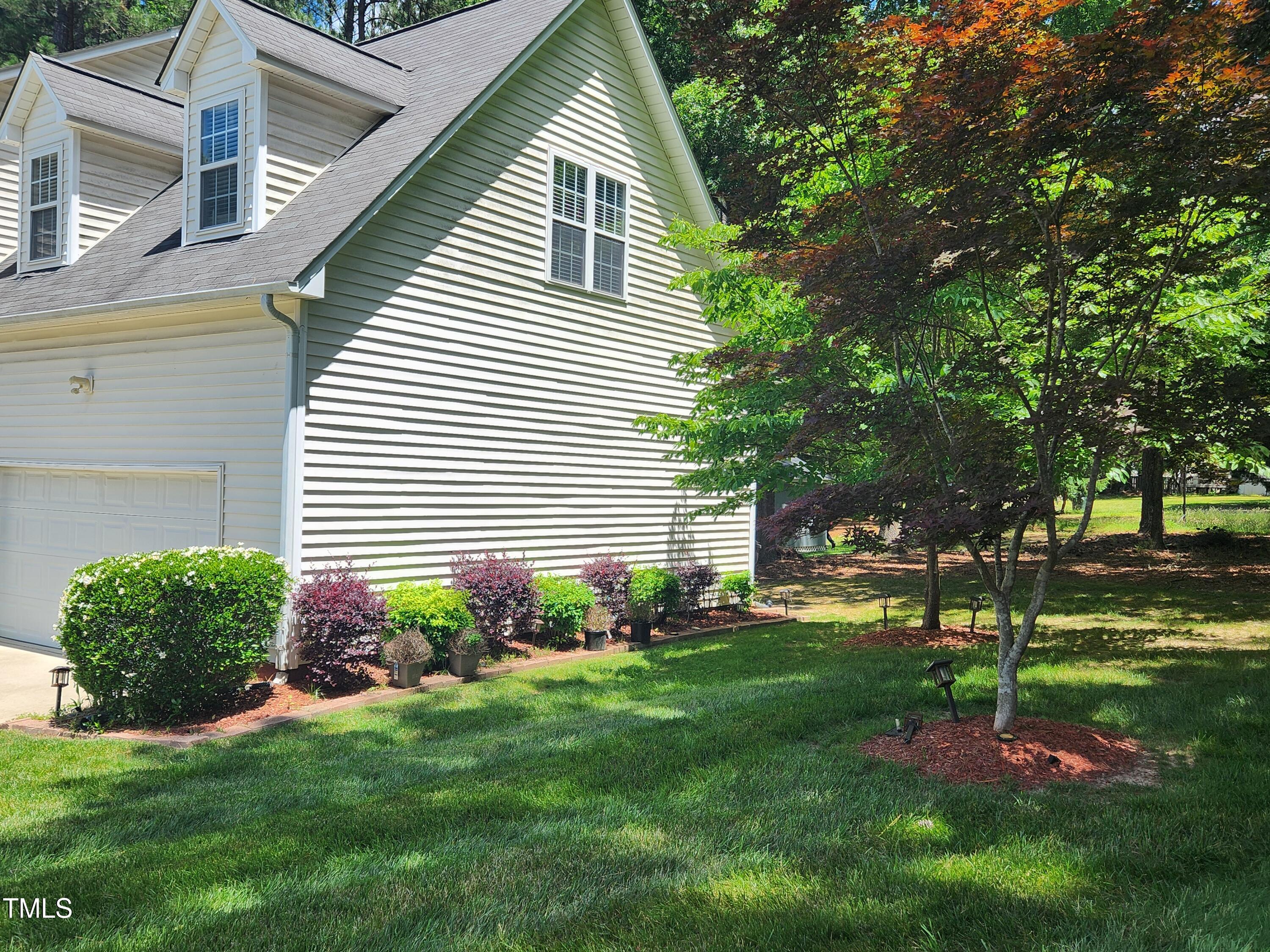 18 Clover Hil Place