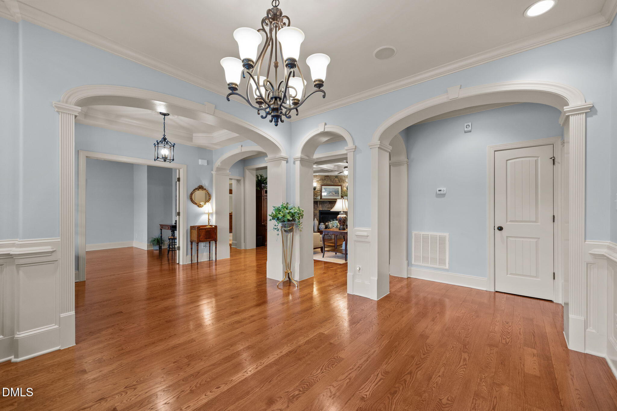 3925 Sanford Creek Avenue