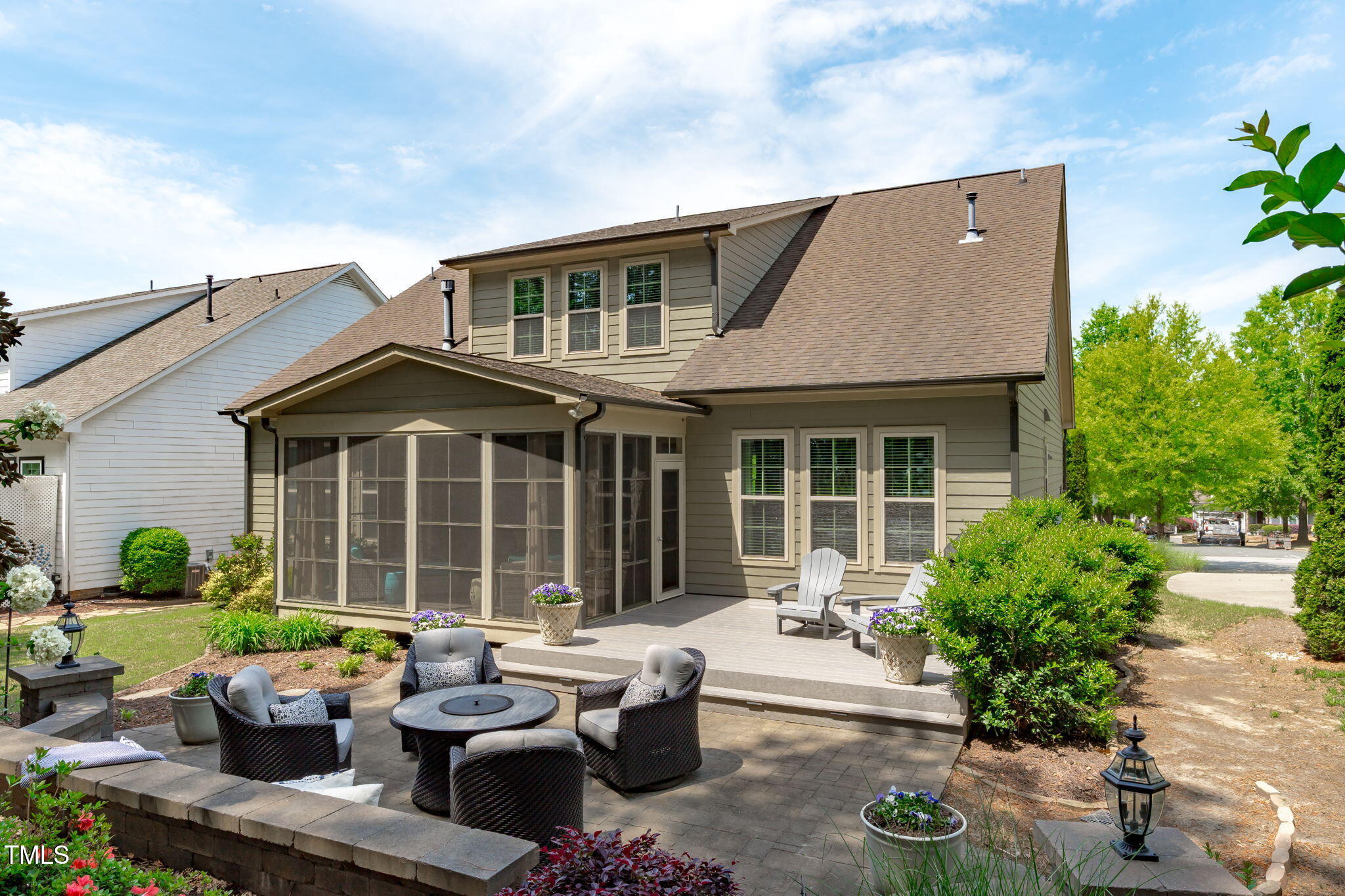 525 Morning Oaks Drive