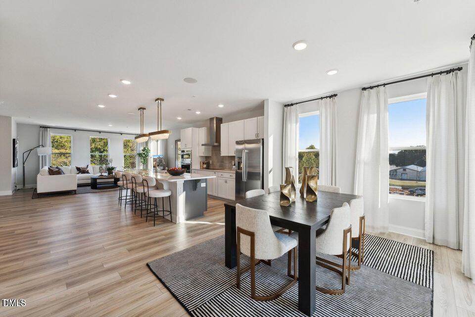 905 Ball Field Alley 302