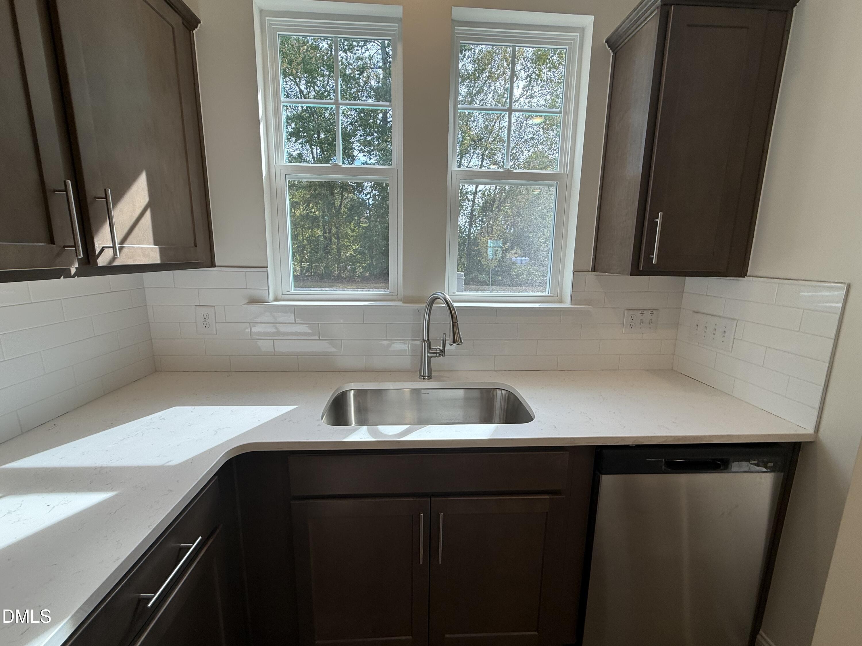 410 La Maison Avenue 4