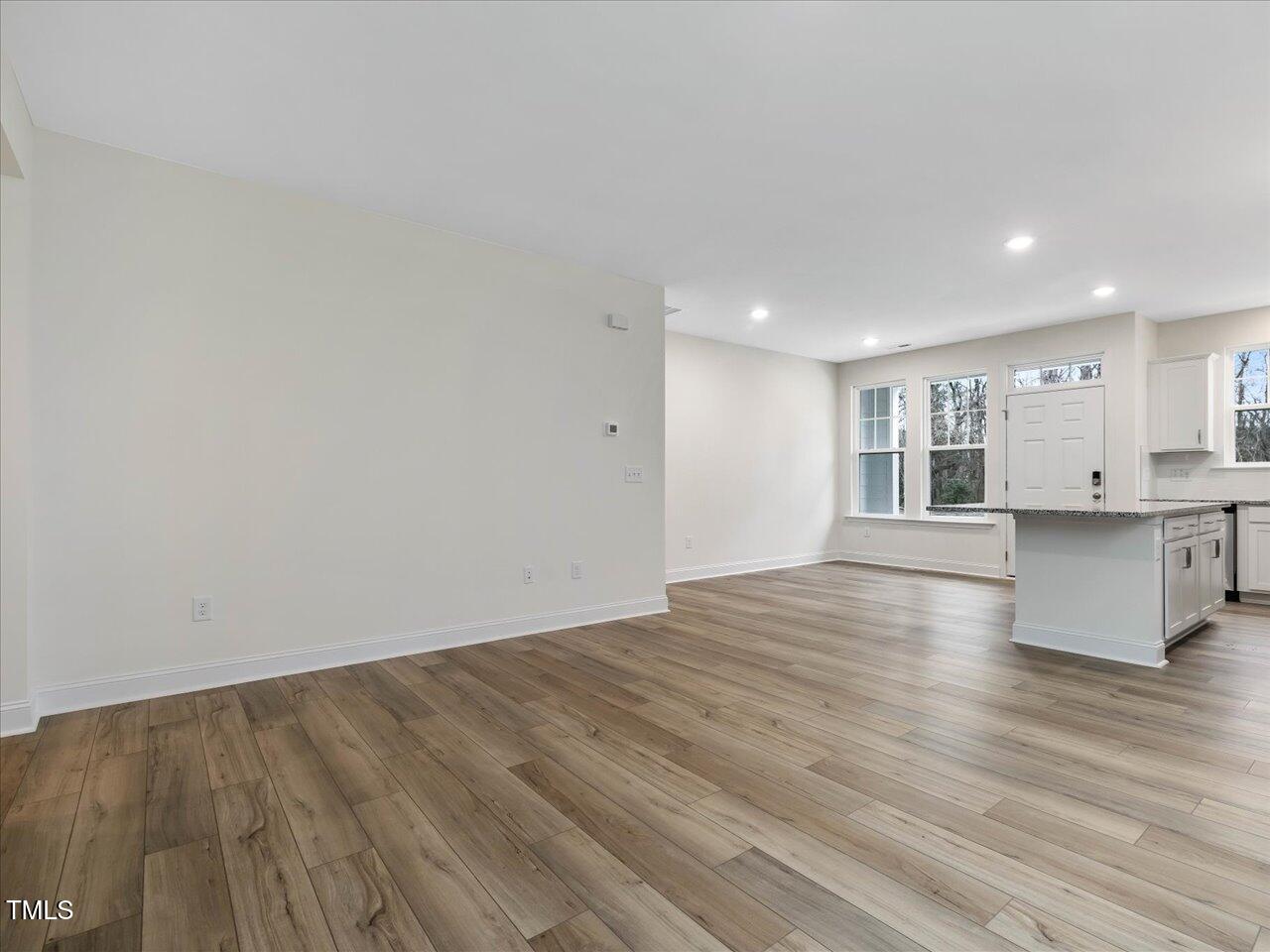 410 La Maison Avenue 4