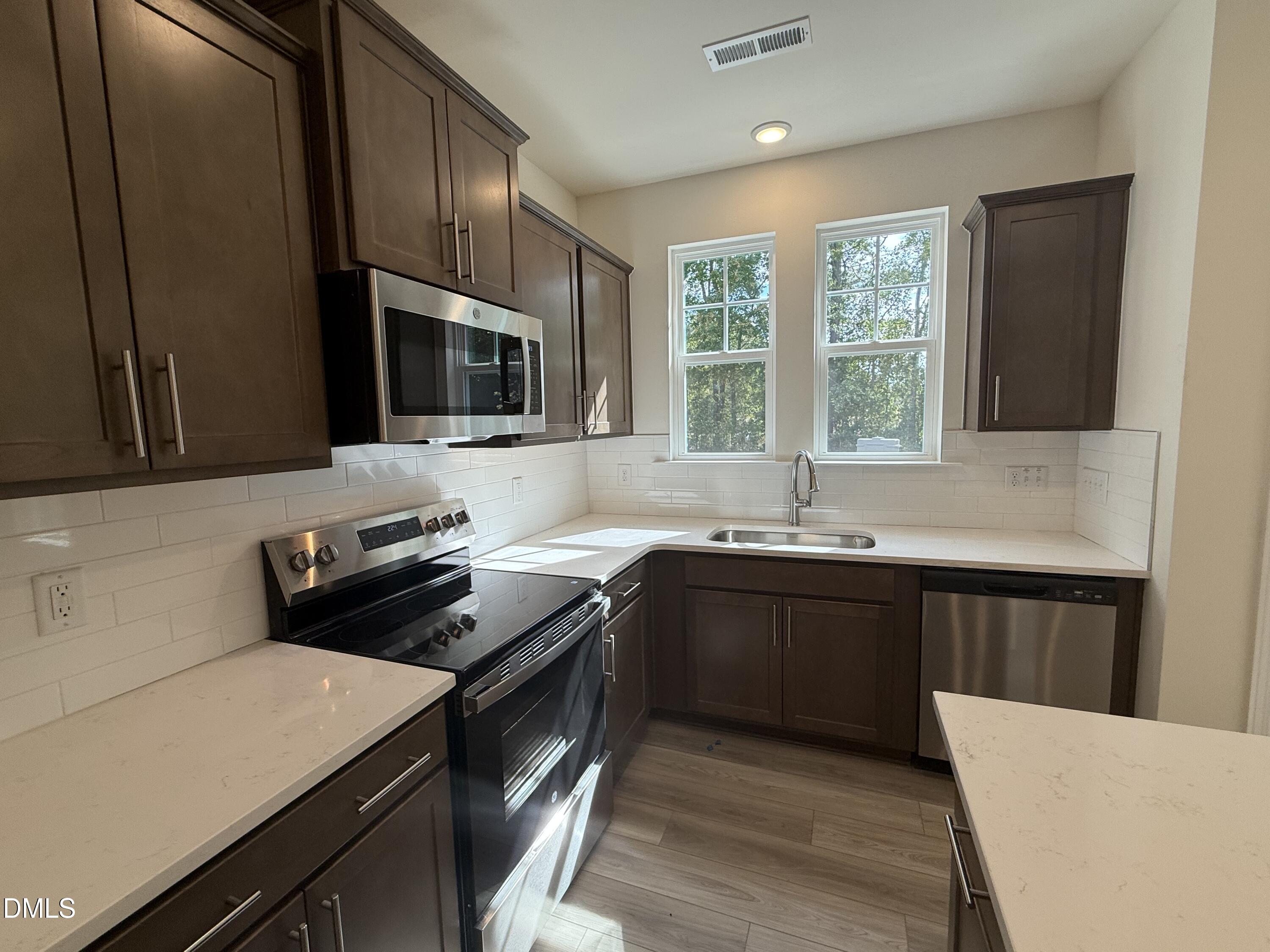 410 La Maison Avenue 4