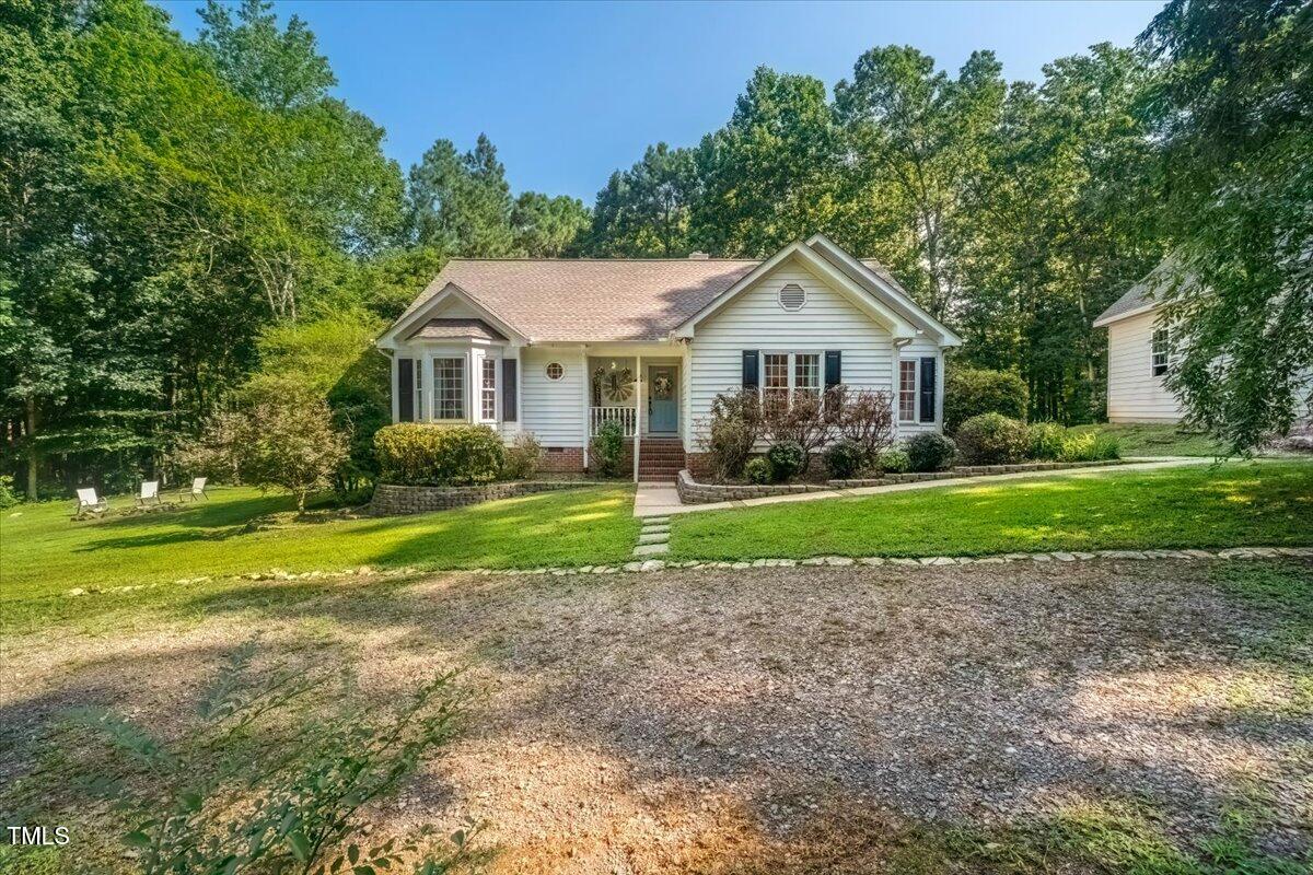 213 Oakcrest Drive