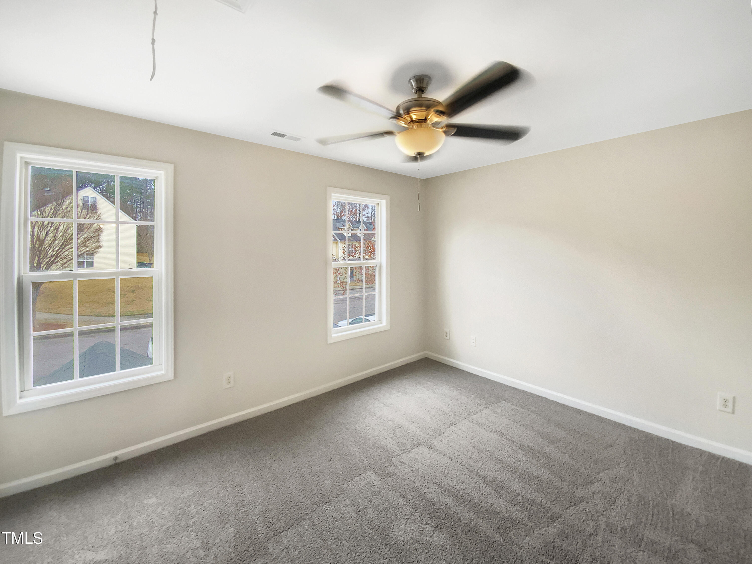 910 Savin Landing