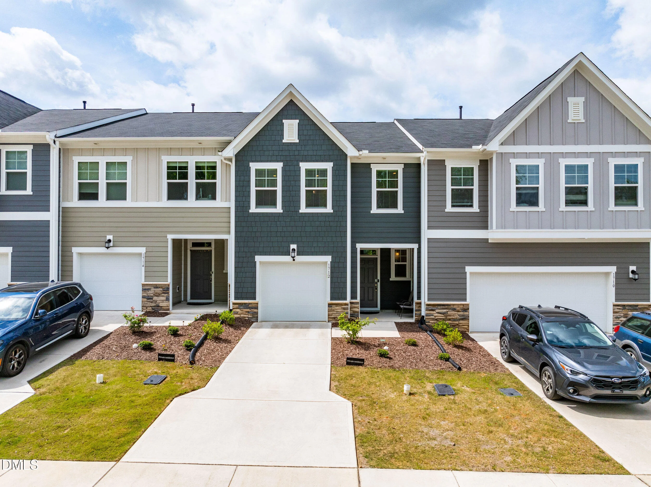 1712 Sweet Gardenia Way