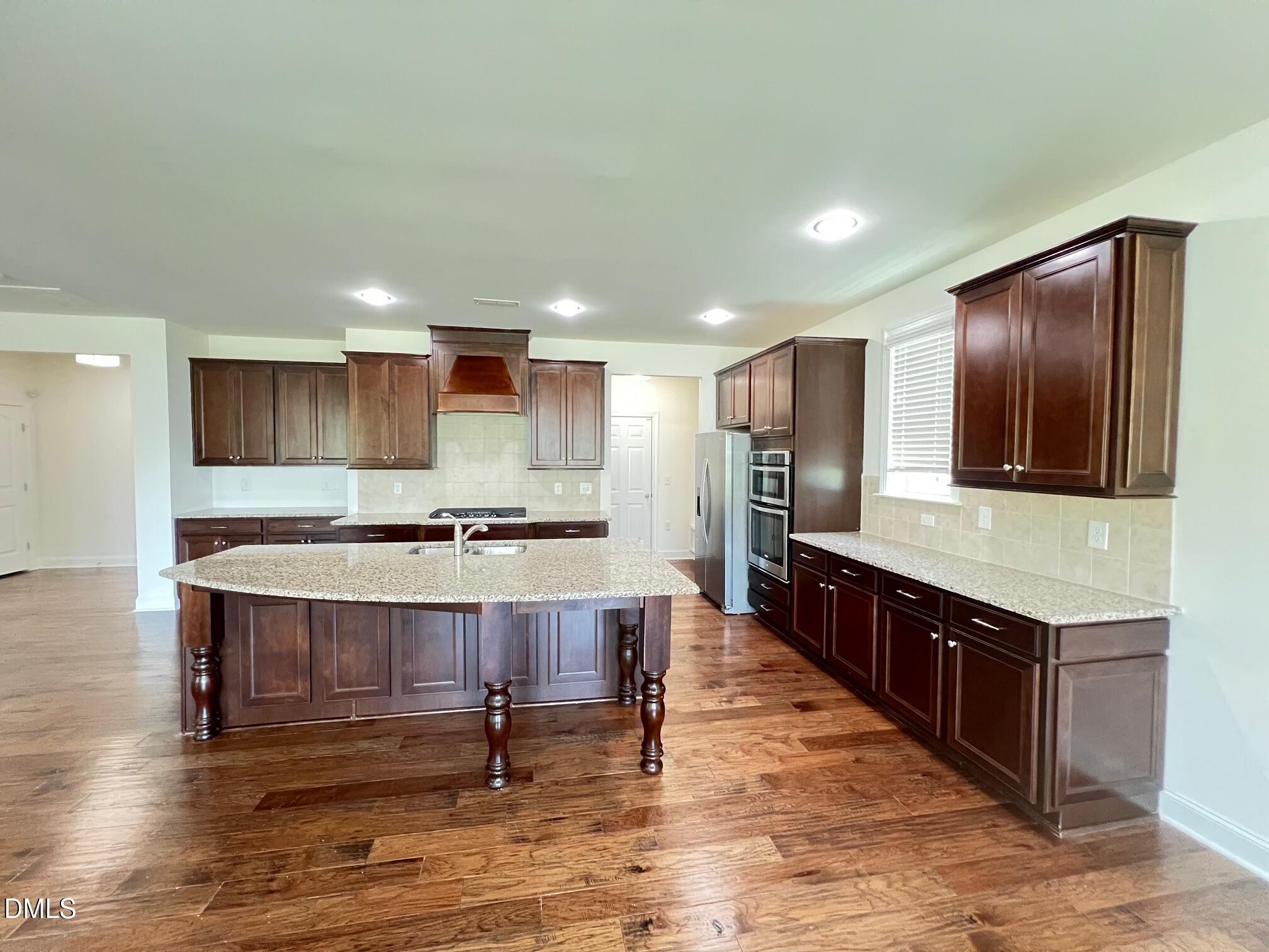 1909 Highland Hills Court
