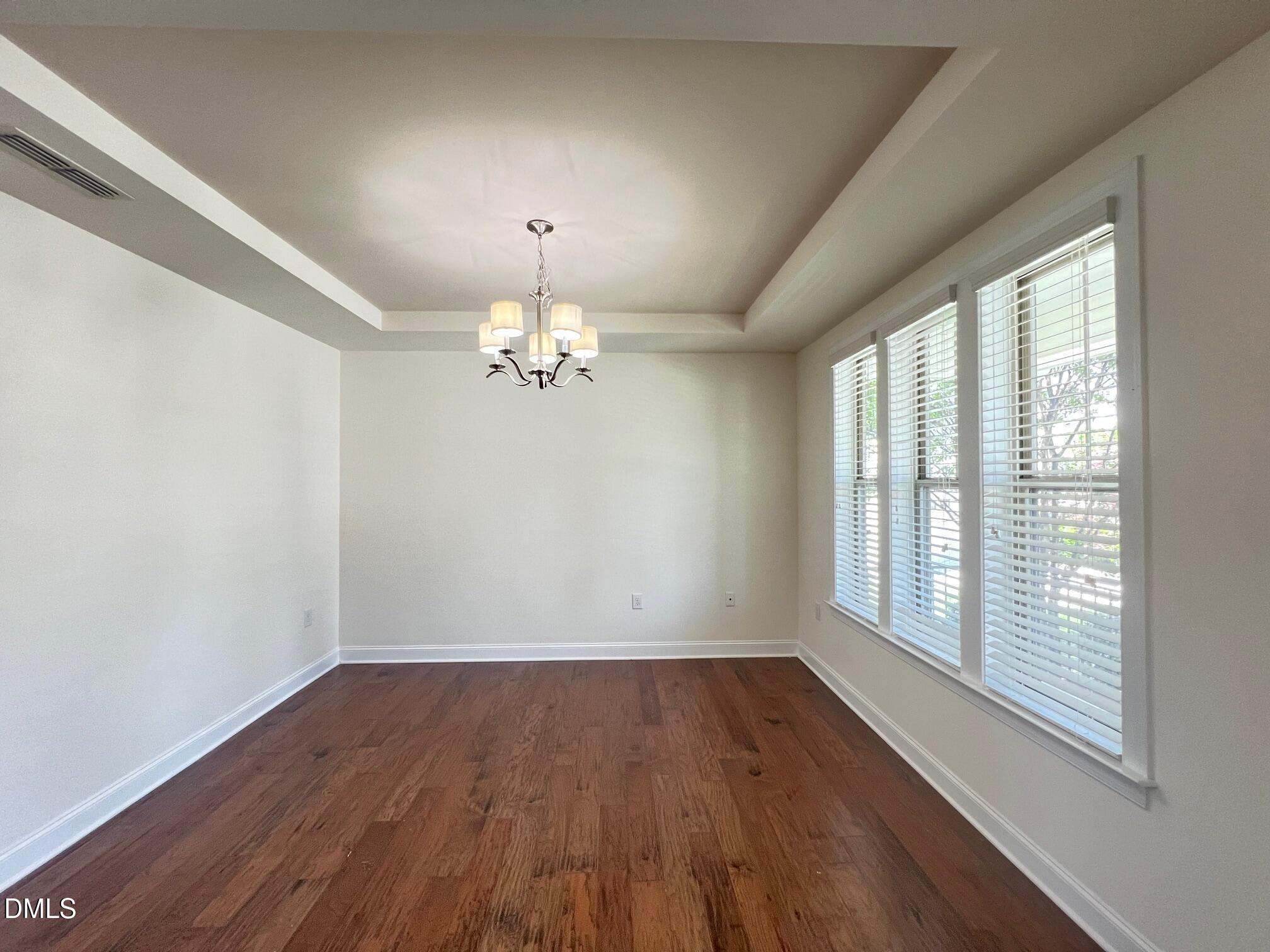 1909 Highland Hills Court