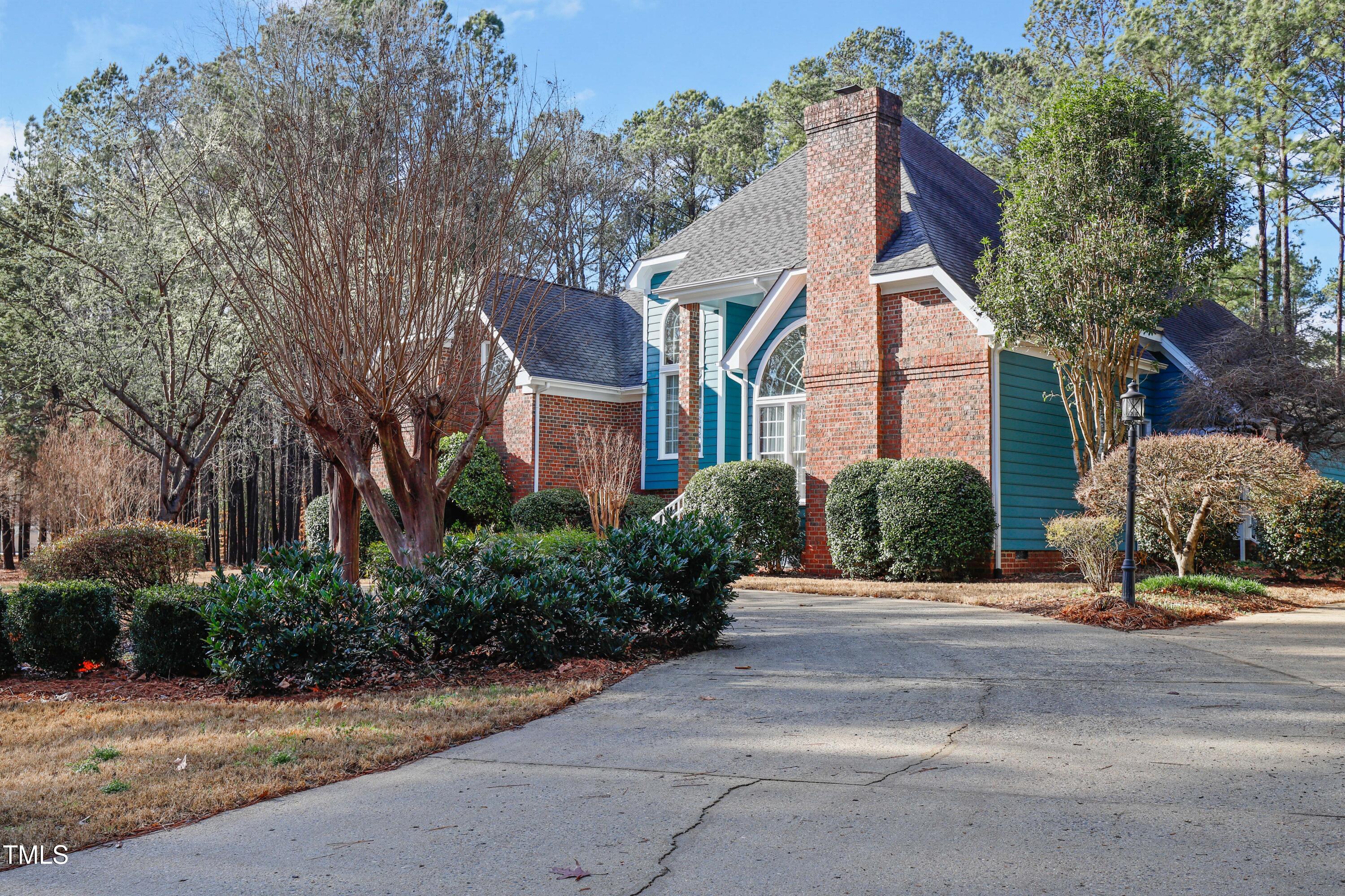 725 Thompson Road