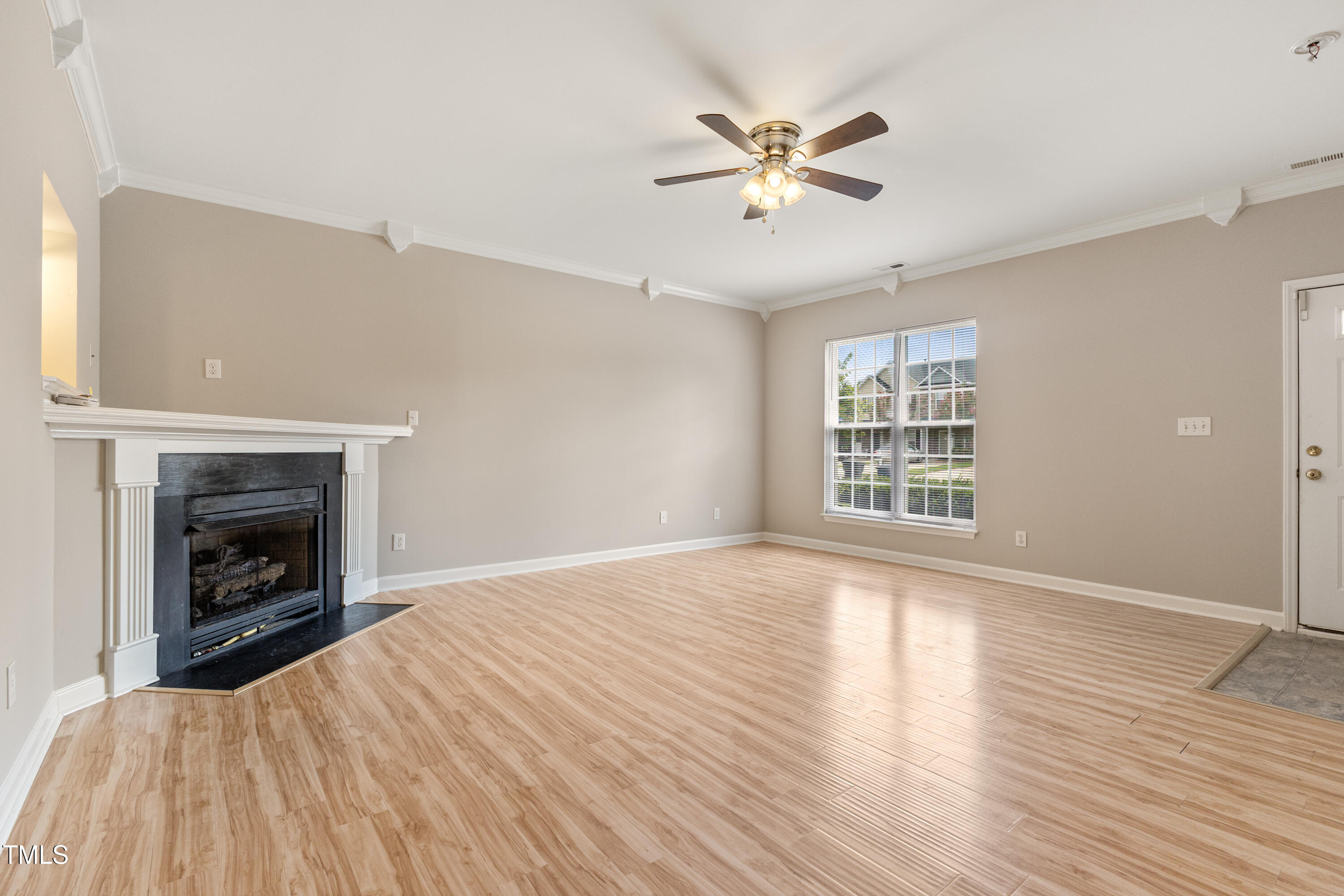 8315 Tierra Del Sol Way
