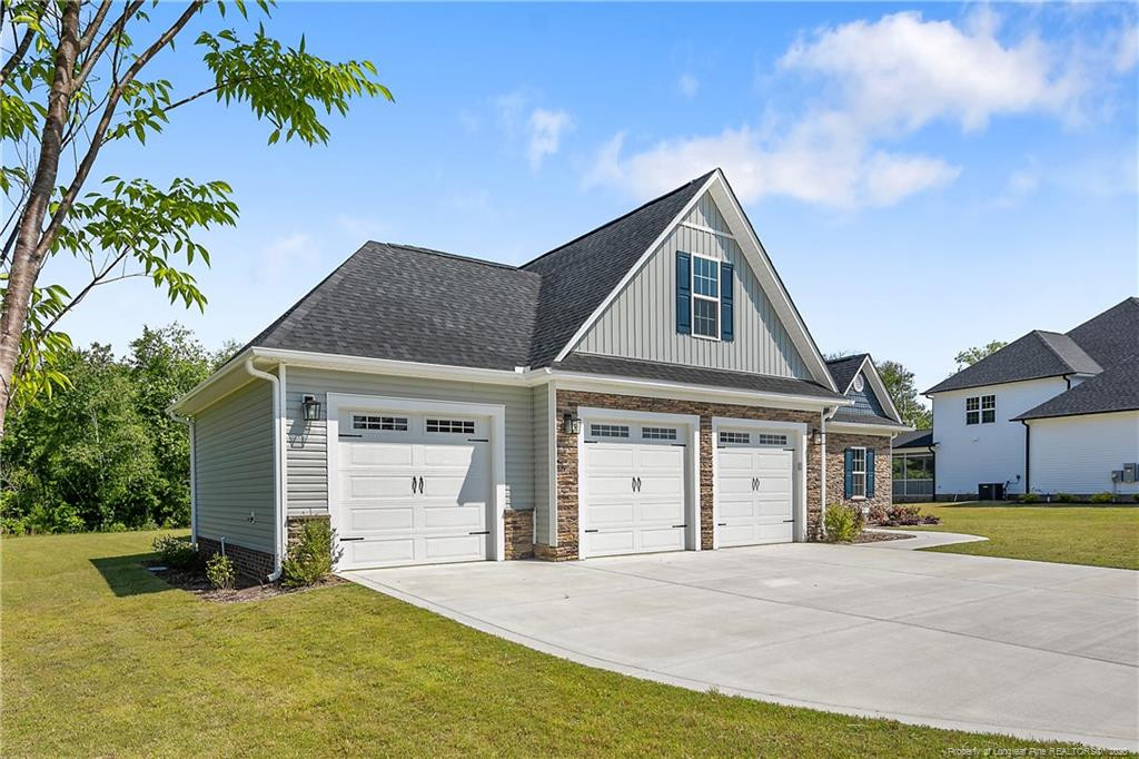 1914 Thomas Wood (Lot 74) Drive