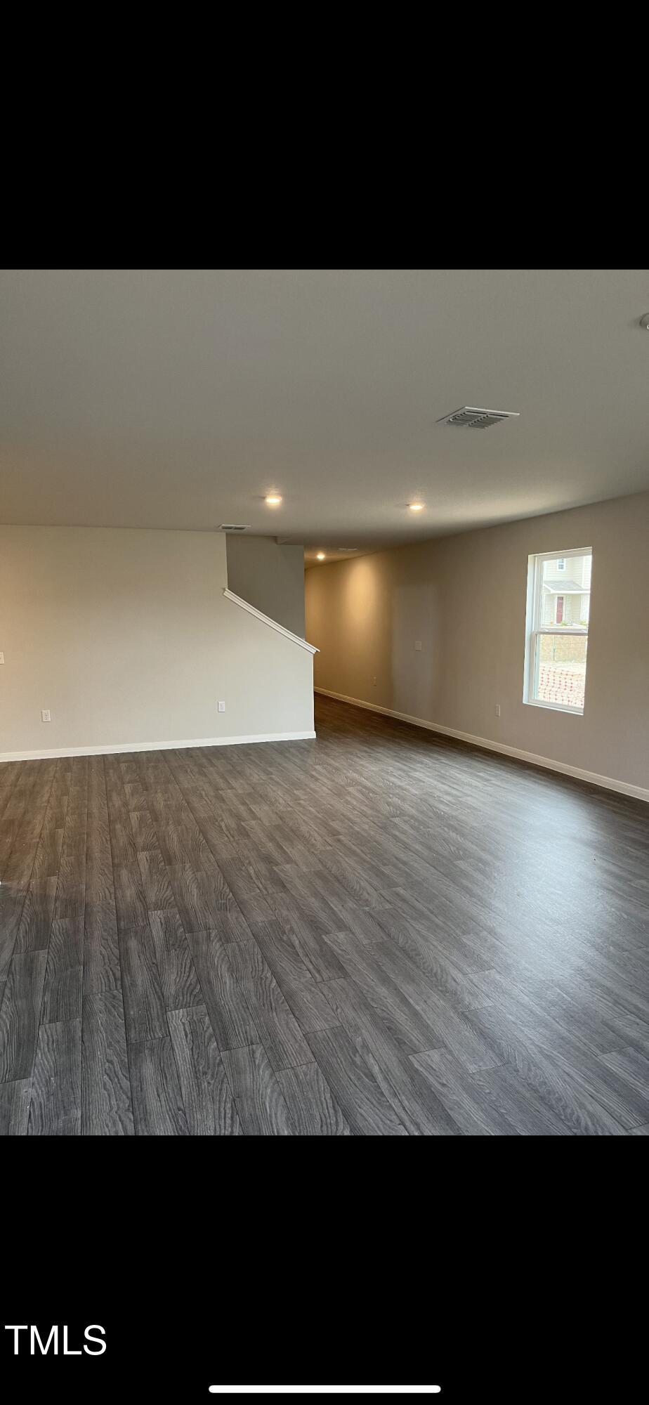 155 Lillian Court