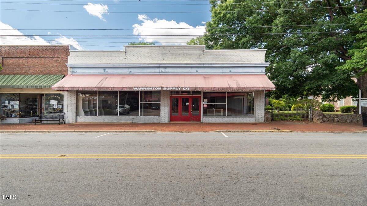 123 N Main Street