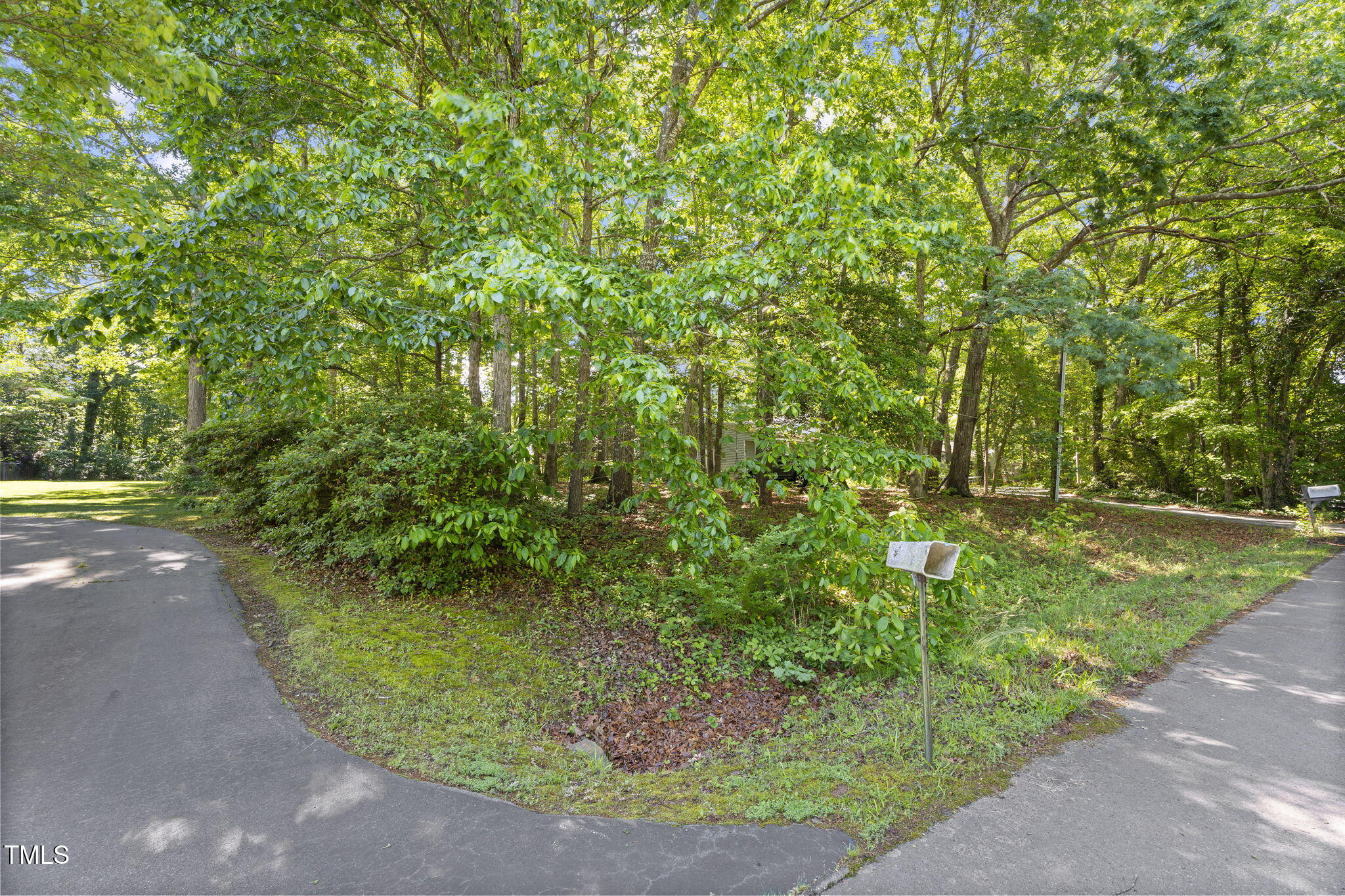 5523 Spring Road