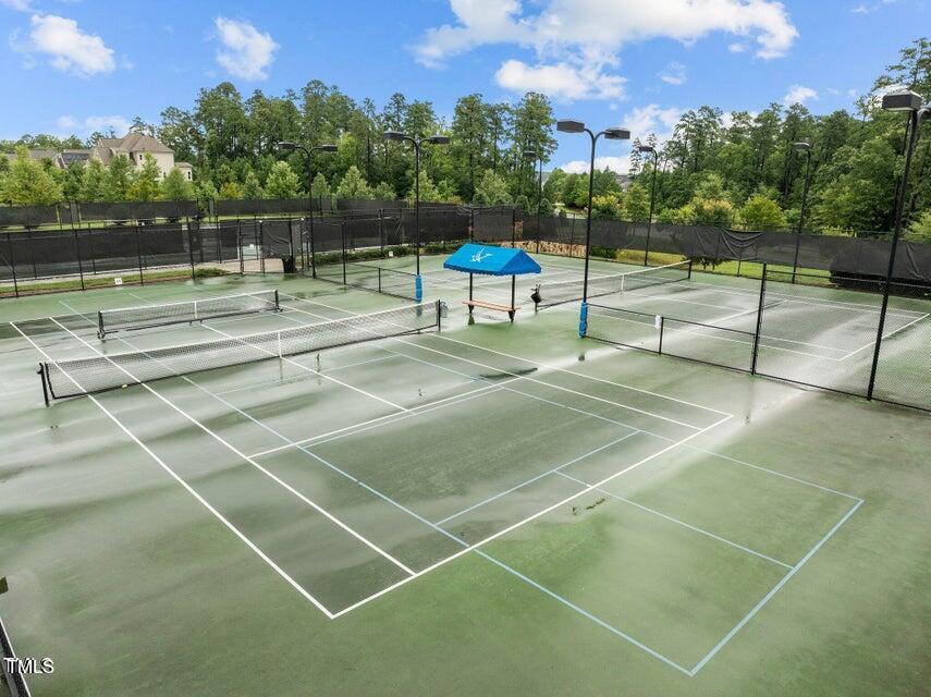 Chapel Hill, North Carolina 27516, United States, 4 Bedrooms Bedrooms, ,4 BathroomsBathrooms,Residential,Pending,44359