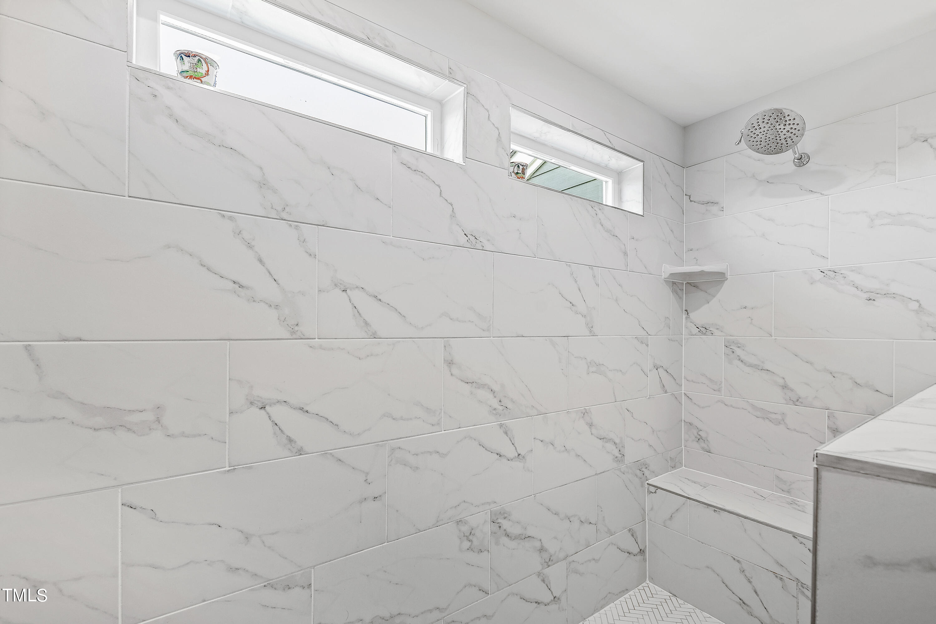 Chapel Hill, North Carolina 27516, United States, 4 Bedrooms Bedrooms, ,4 BathroomsBathrooms,Residential,Pending,44359