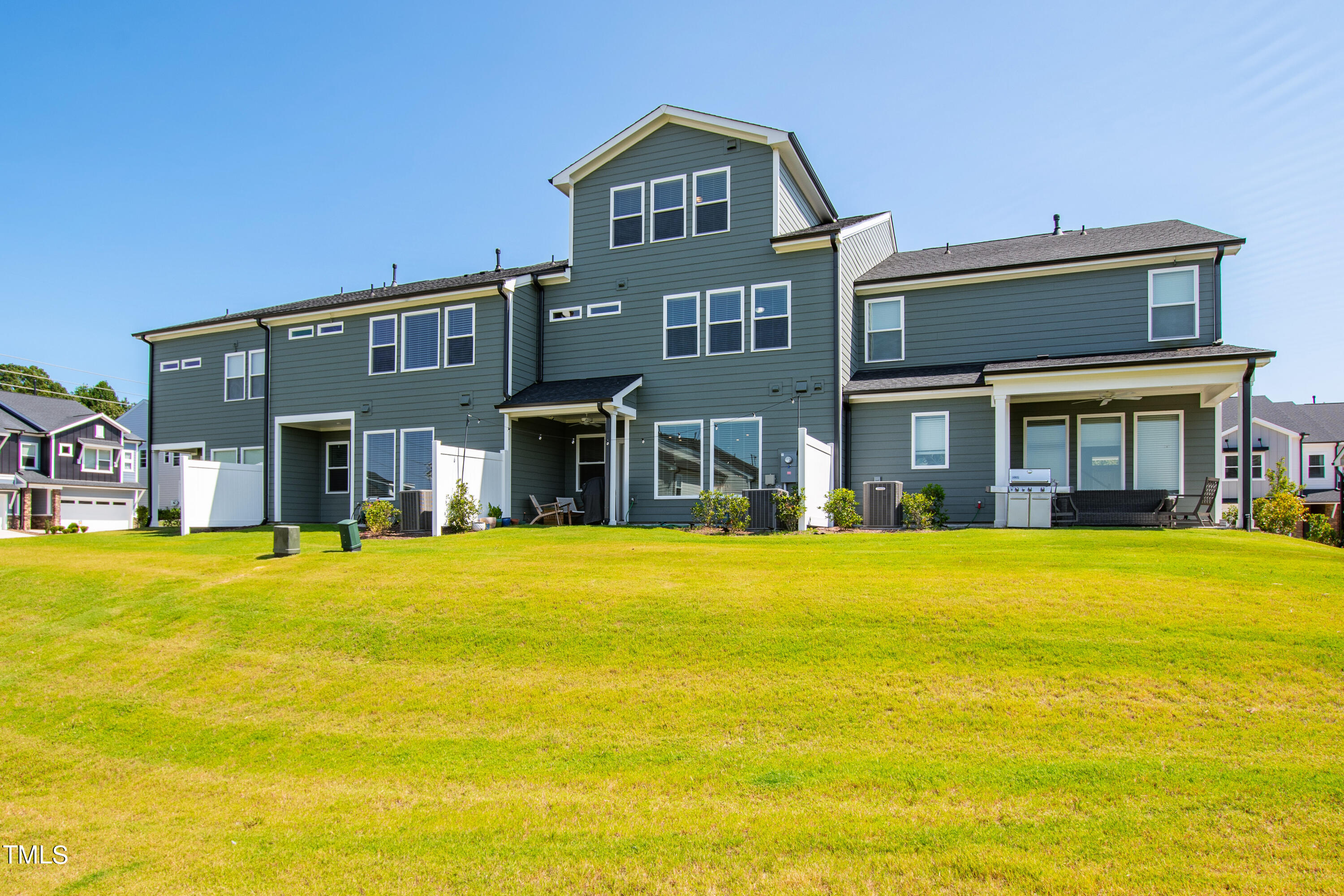 Chapel Hill, North Carolina 27516, United States, 4 Bedrooms Bedrooms, ,4 BathroomsBathrooms,Residential,Pending,44359
