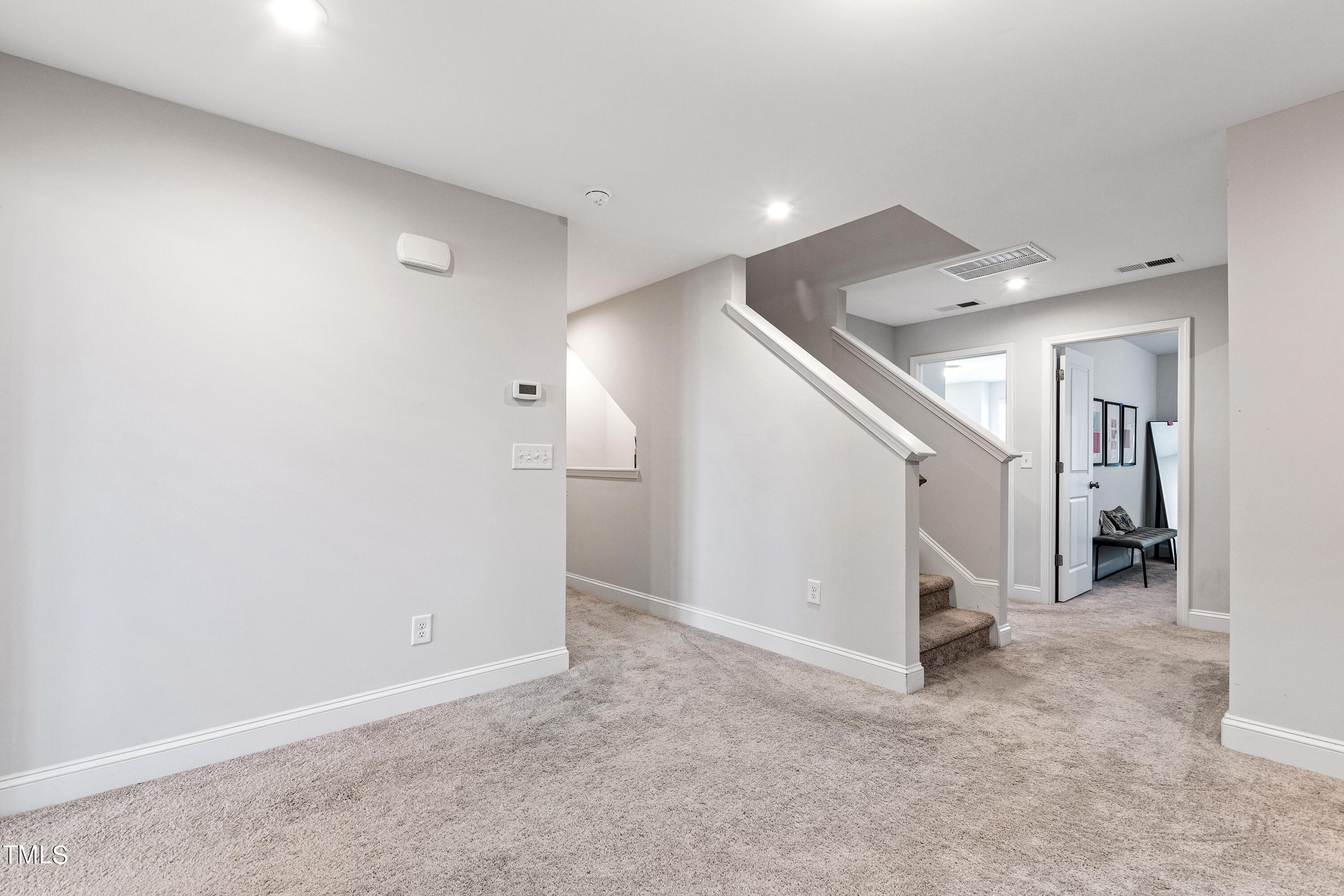 Chapel Hill, North Carolina 27516, United States, 4 Bedrooms Bedrooms, ,4 BathroomsBathrooms,Residential,Pending,44359